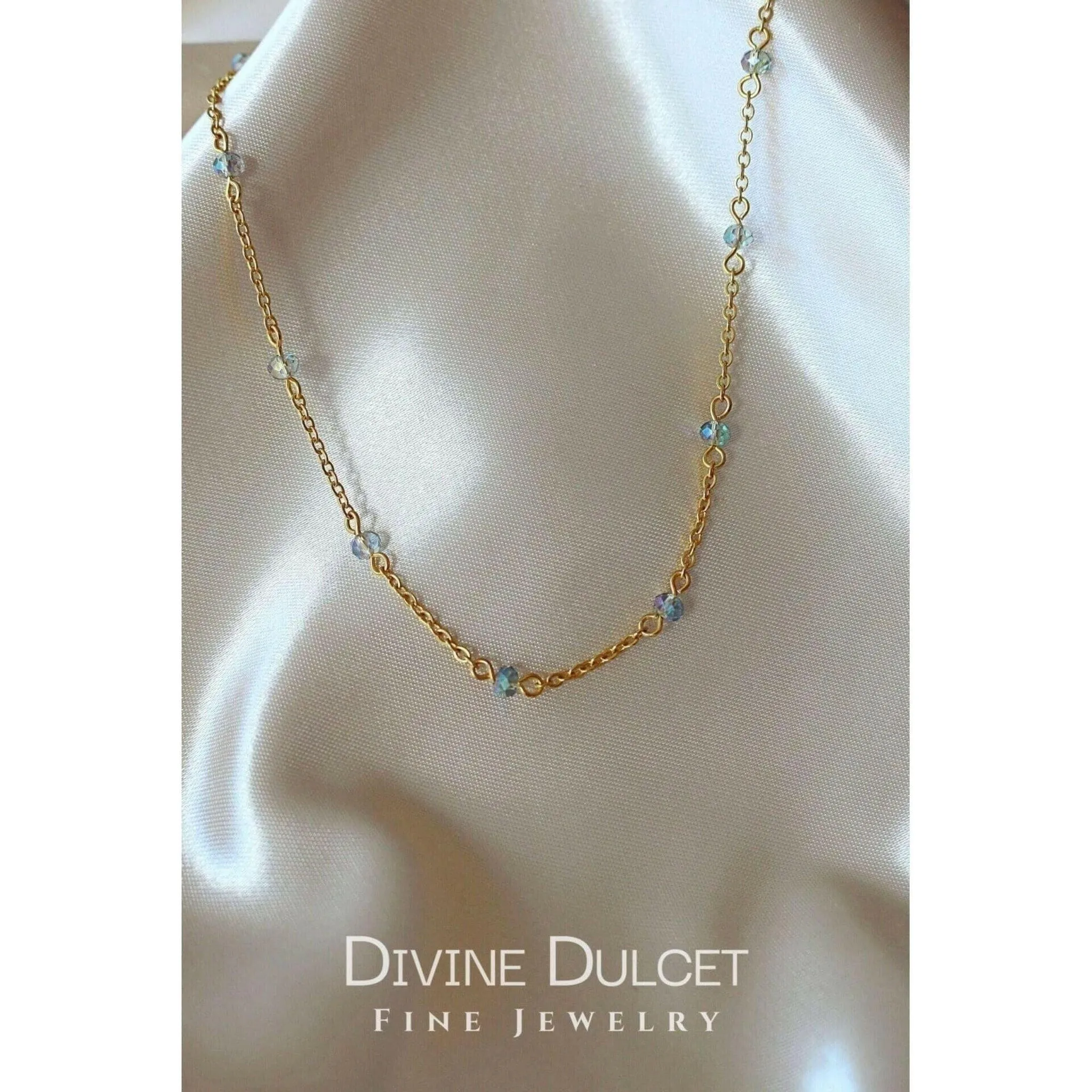 18 Karats Chrome Glass Crystals Chain Choker