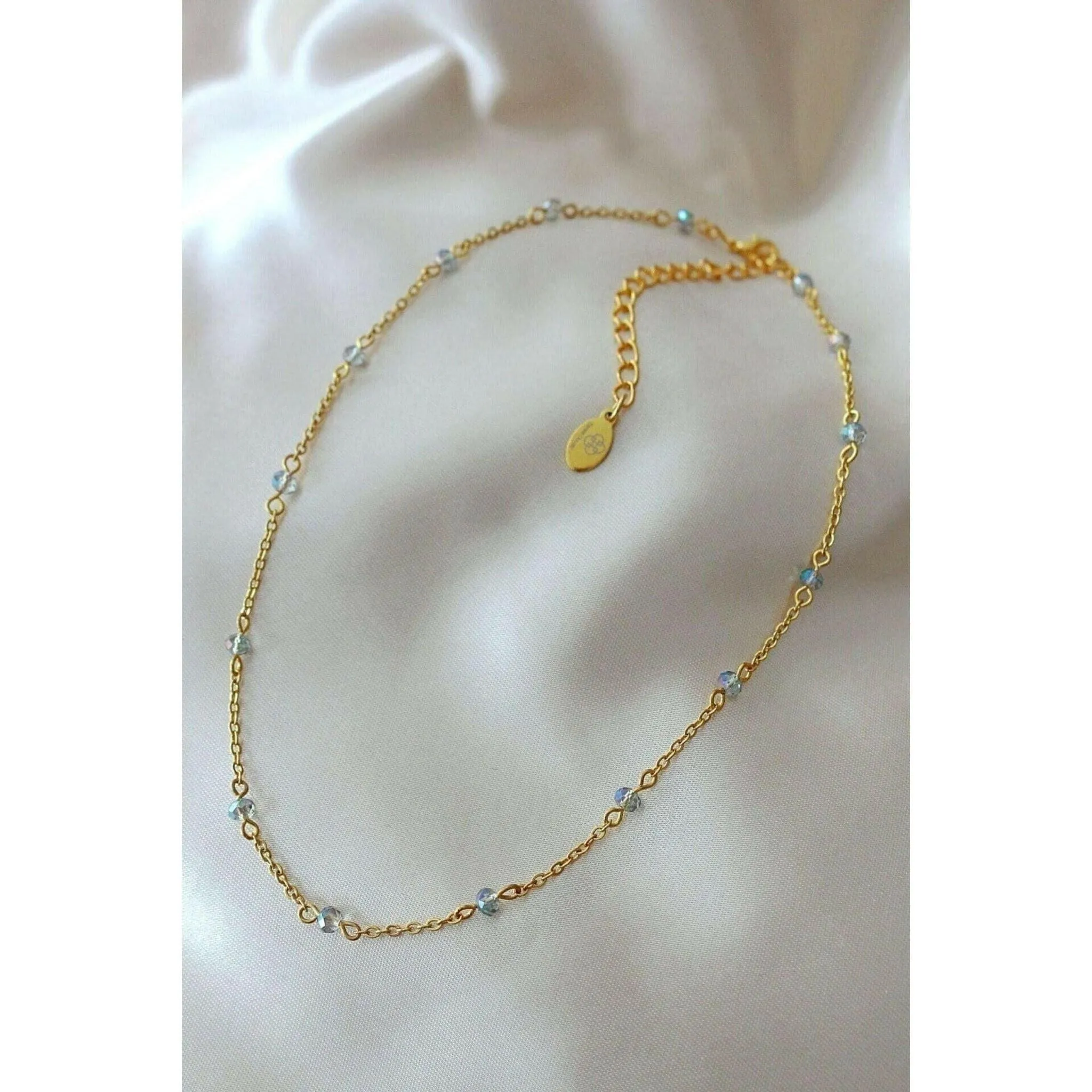 18 Karats Chrome Glass Crystals Chain Choker