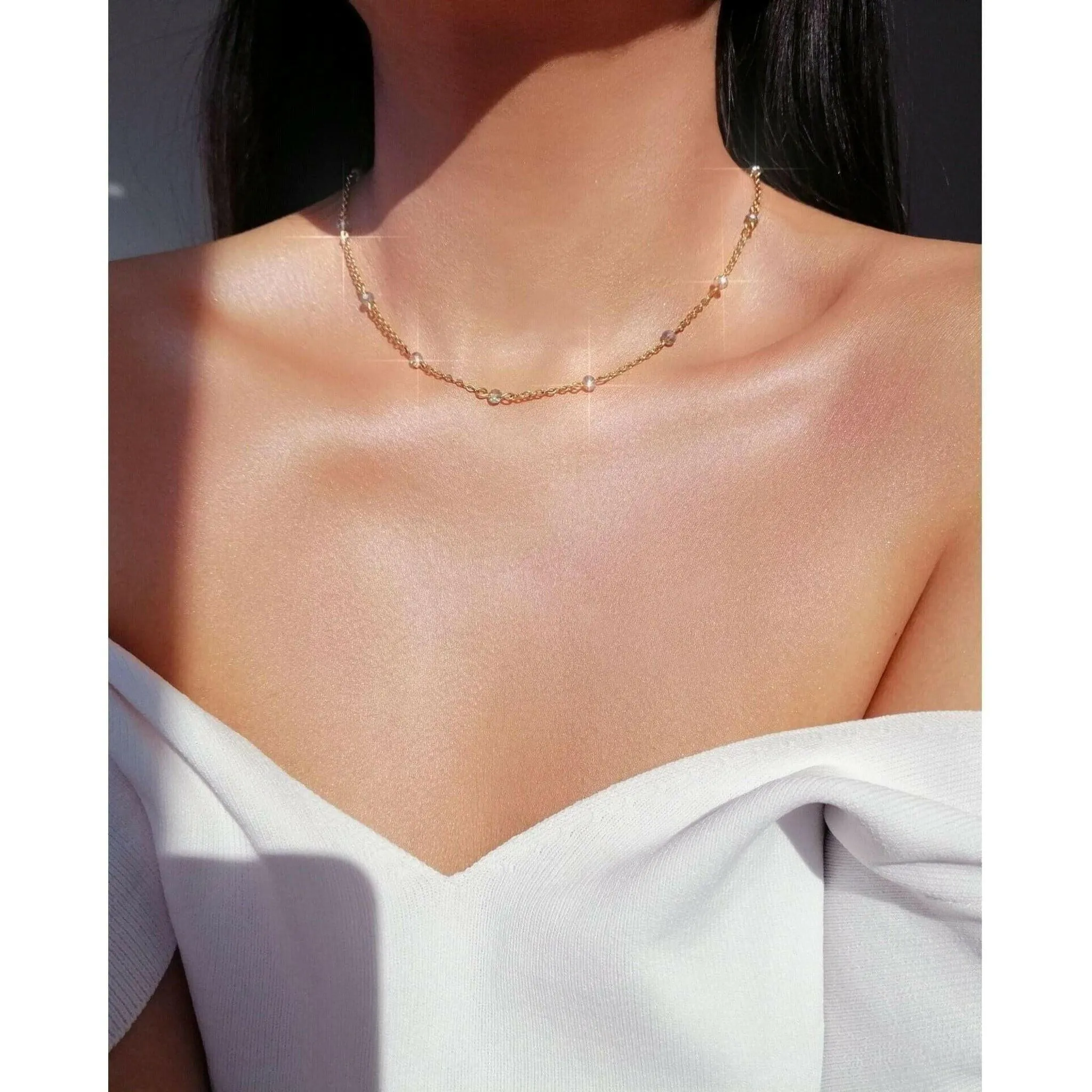 18 Karats Chrome Glass Crystals Chain Choker