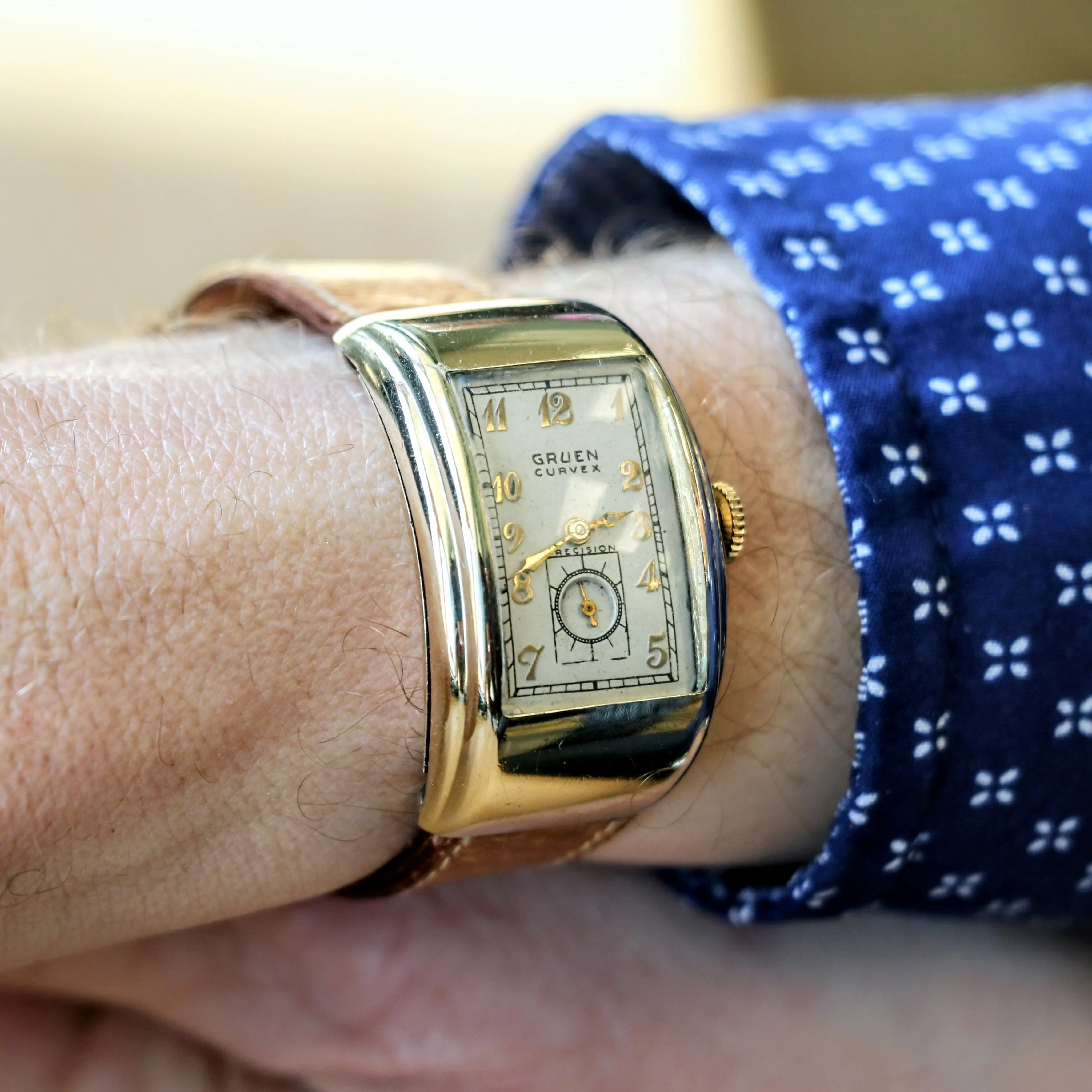 1938 GRUEN EXTREME Curvex Precision Commodore Driver's Ristside Vintage Watch