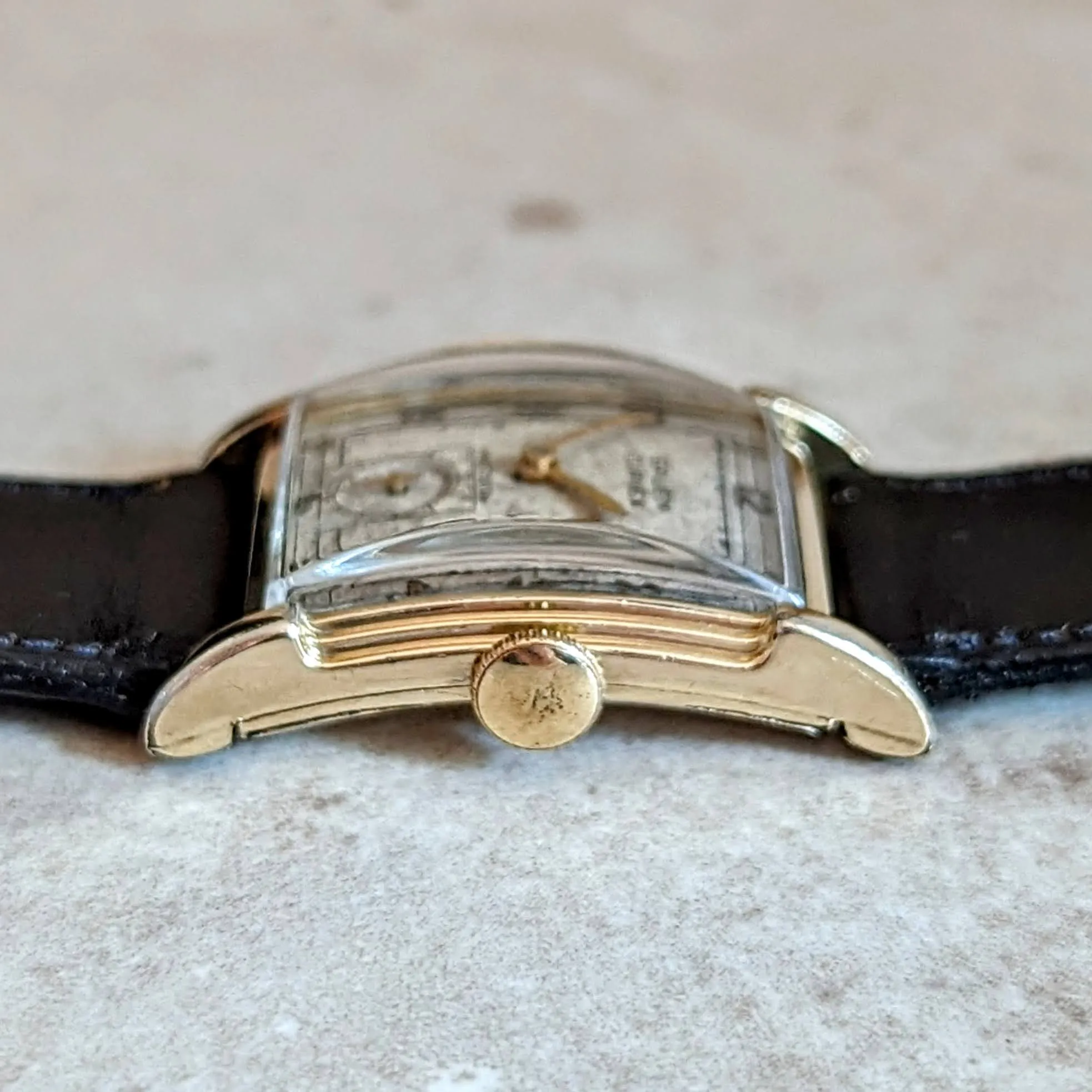 1940 GRUEN CURVEX Precision Watch 17 Jewels Cal. 440 Swiss Made Wristwatch