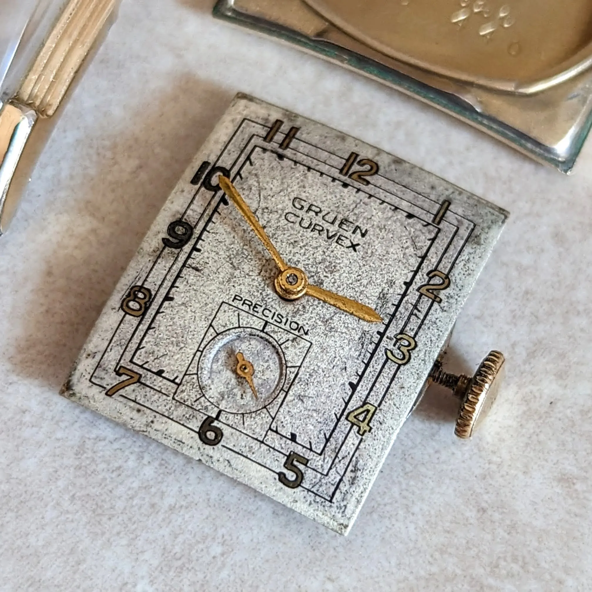1940 GRUEN CURVEX Precision Watch 17 Jewels Cal. 440 Swiss Made Wristwatch