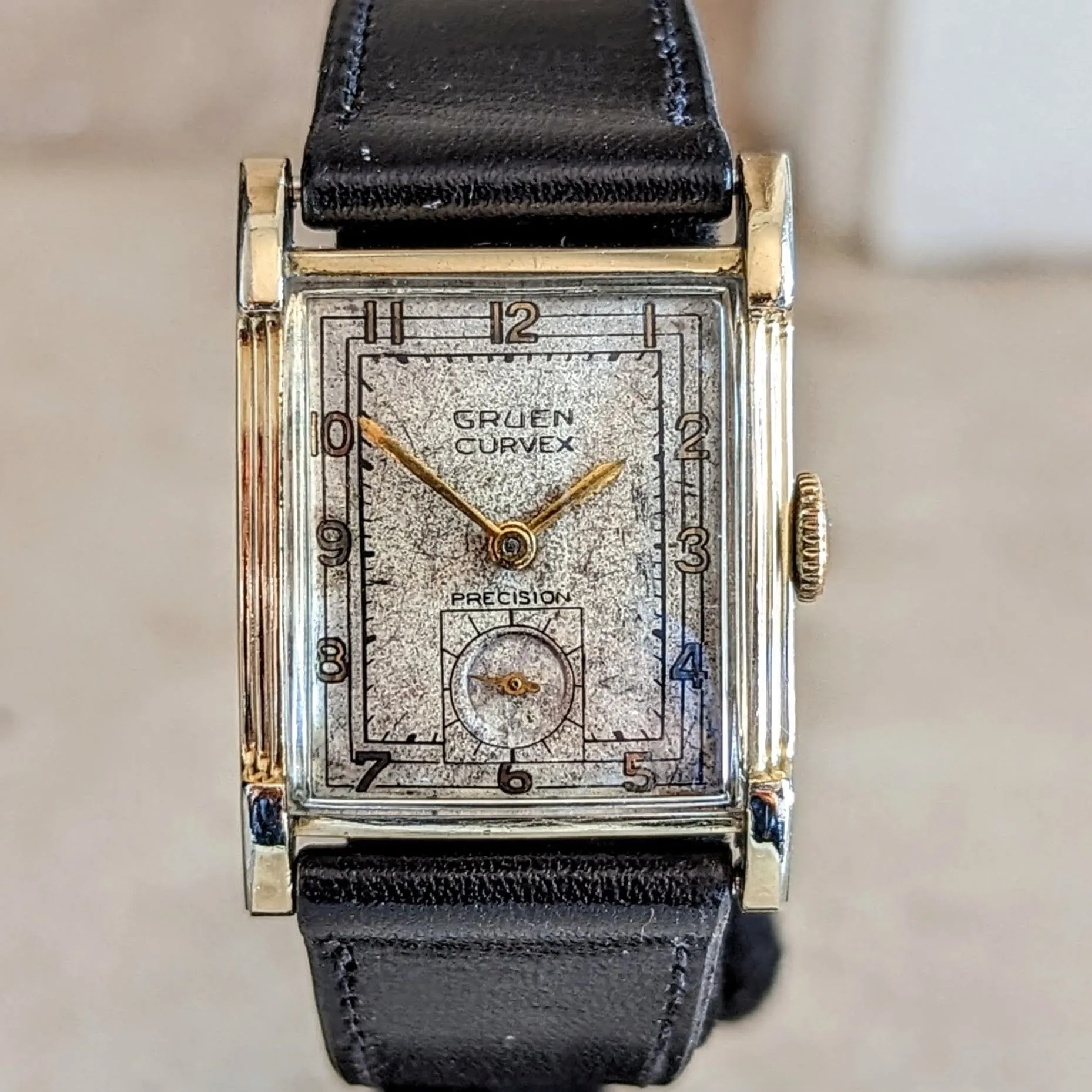 1940 GRUEN CURVEX Precision Watch 17 Jewels Cal. 440 Swiss Made Wristwatch