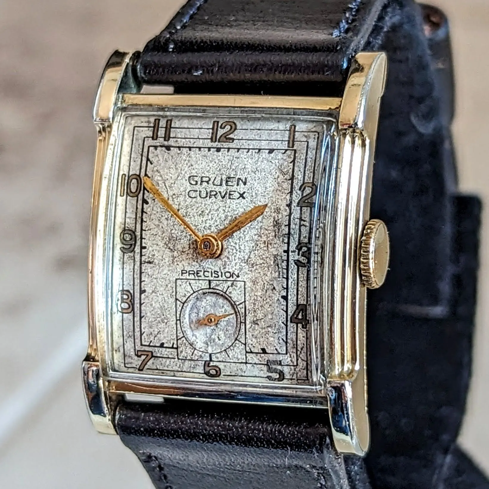 1940 GRUEN CURVEX Precision Watch 17 Jewels Cal. 440 Swiss Made Wristwatch
