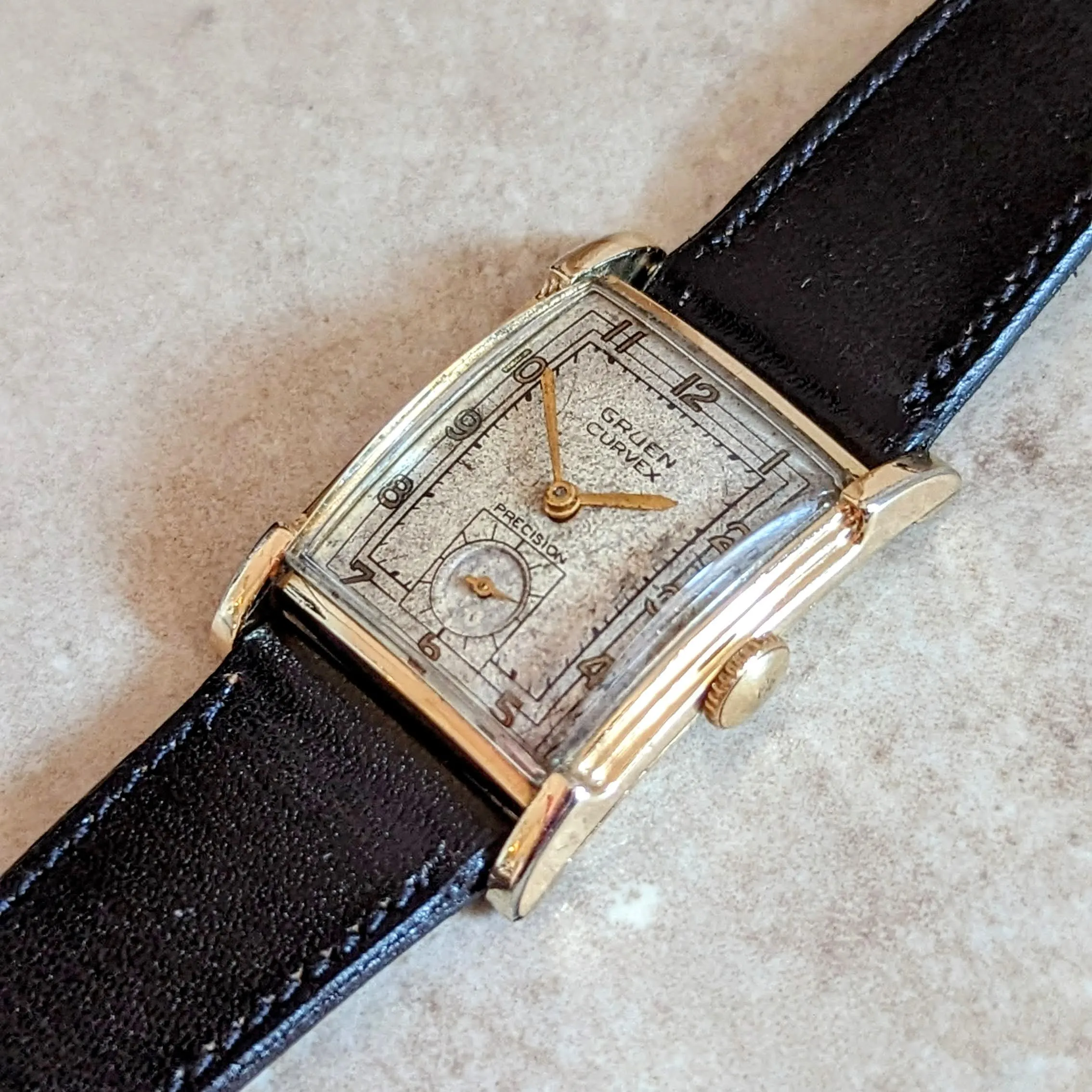 1940 GRUEN CURVEX Precision Watch 17 Jewels Cal. 440 Swiss Made Wristwatch