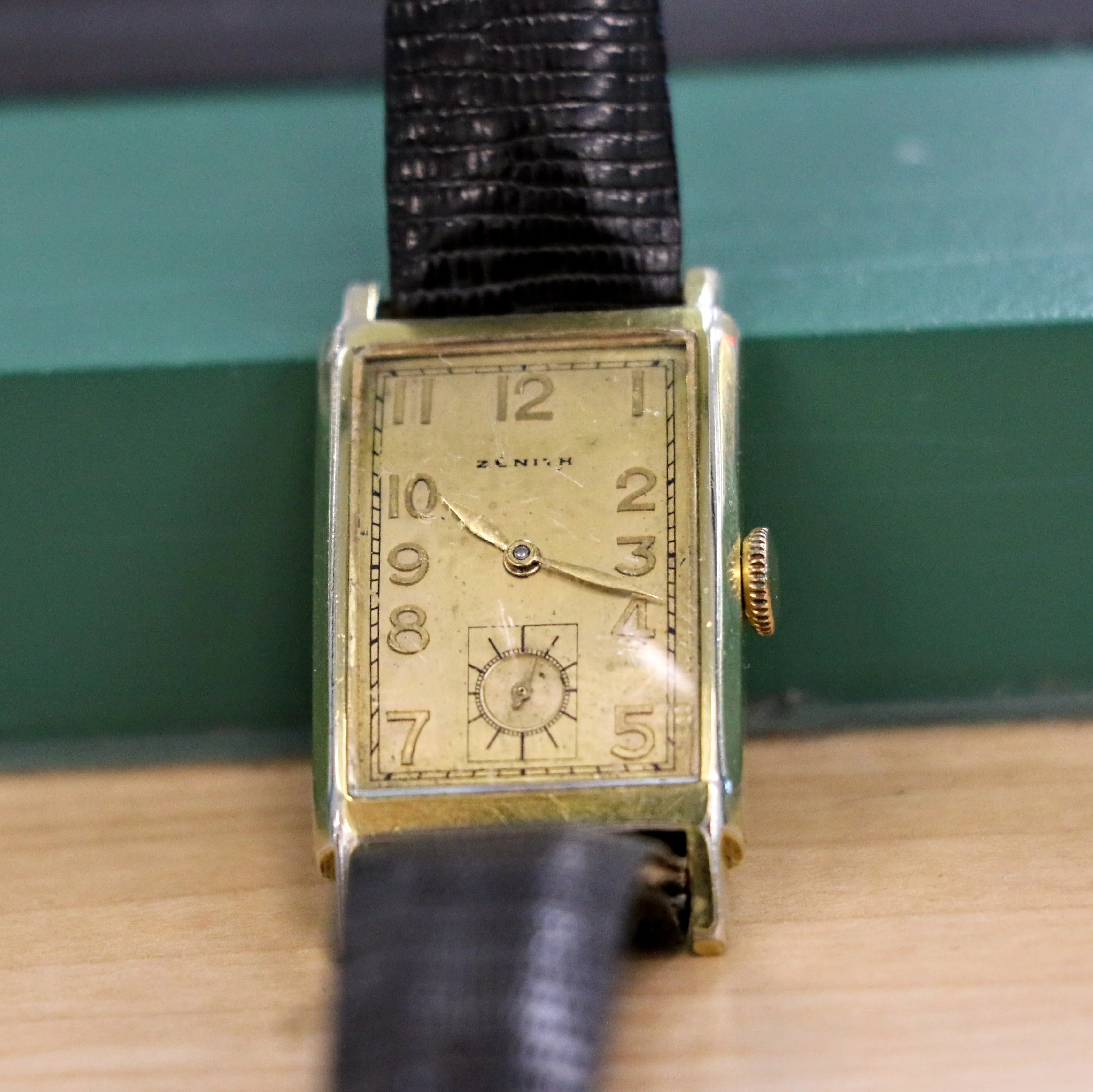 1940 ZENITH Tank Case Watch Cal. 8 3/4F 15 Jewels Mechanical Wristwatch