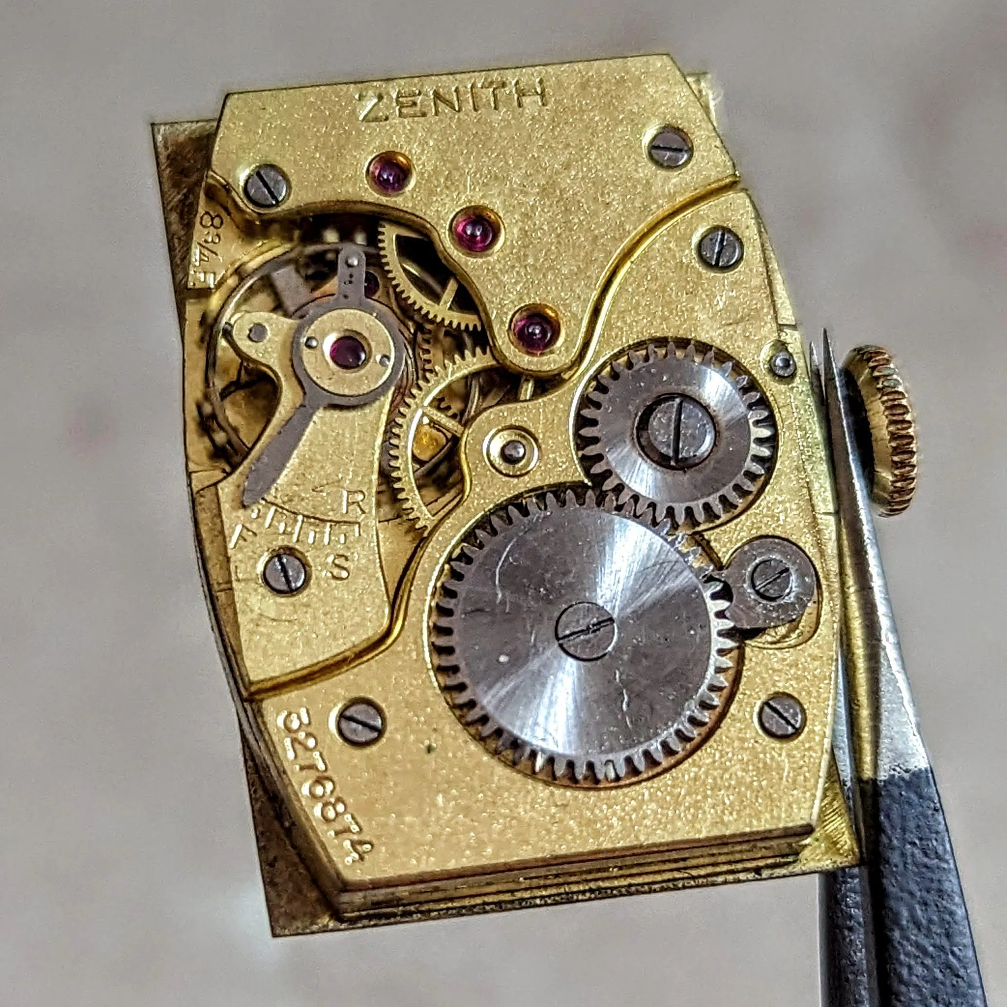 1940 ZENITH Tank Case Watch Cal. 8 3/4F 15 Jewels Mechanical Wristwatch