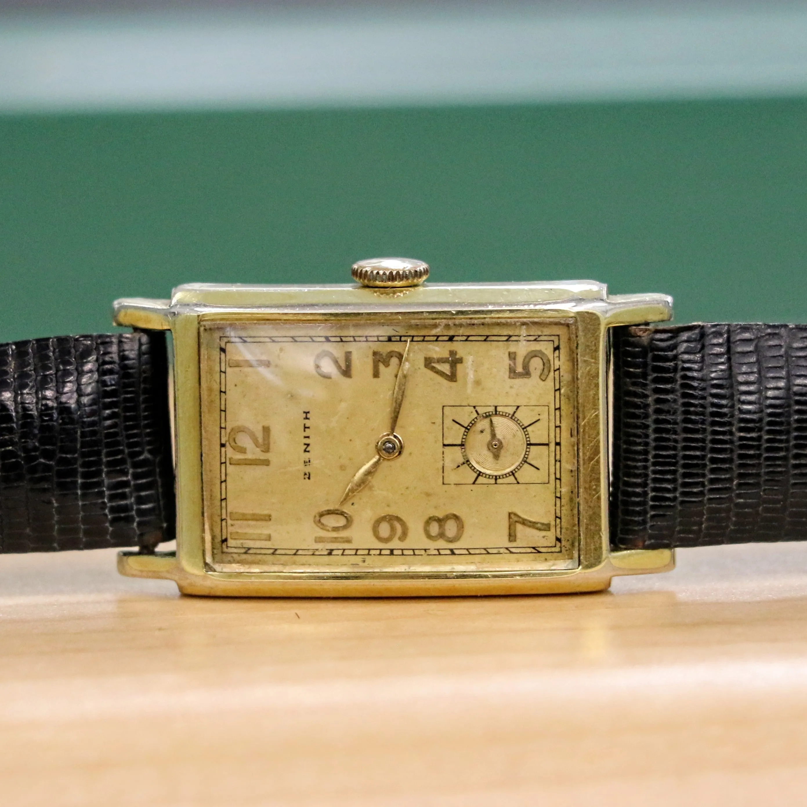 1940 ZENITH Tank Case Watch Cal. 8 3/4F 15 Jewels Mechanical Wristwatch