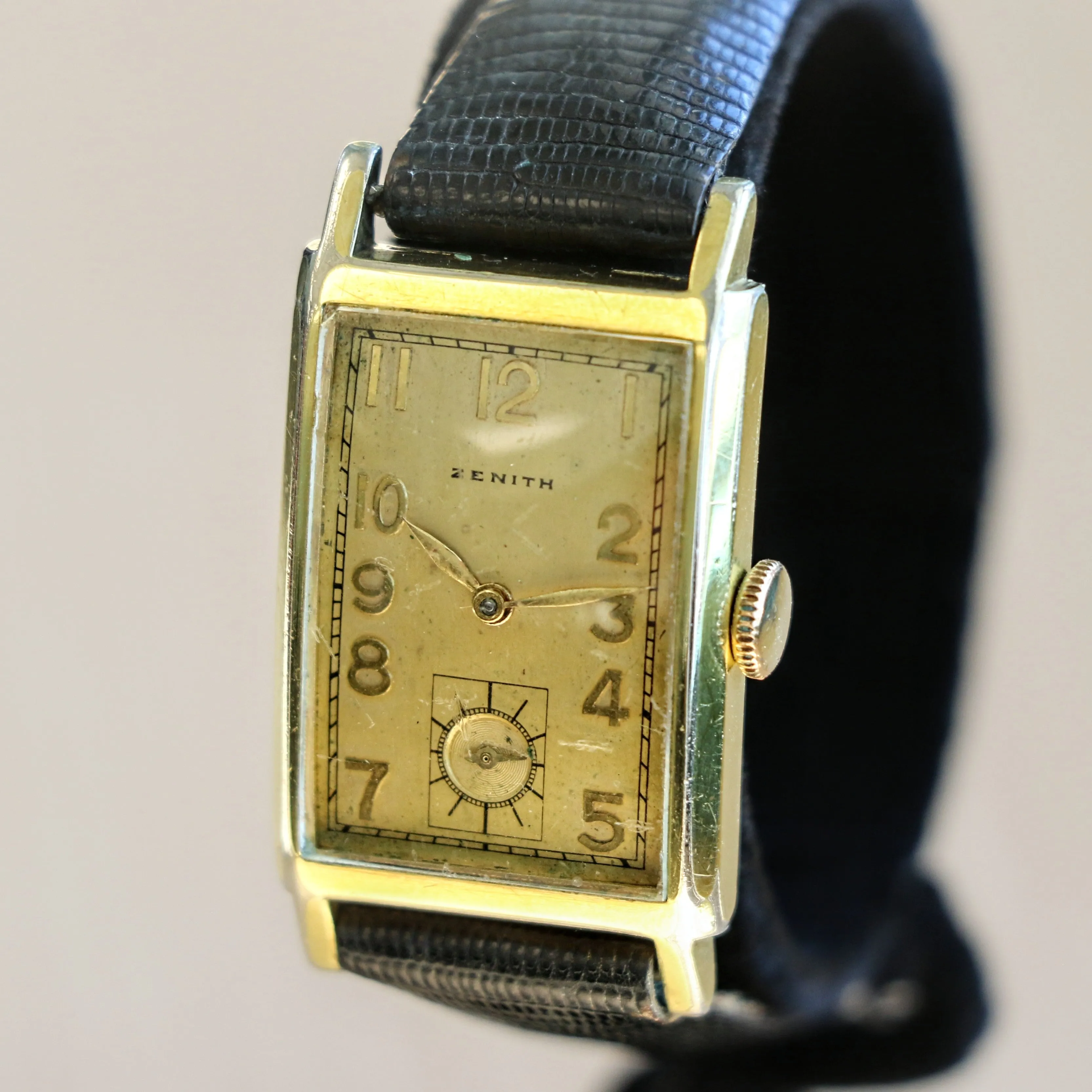 1940 ZENITH Tank Case Watch Cal. 8 3/4F 15 Jewels Mechanical Wristwatch