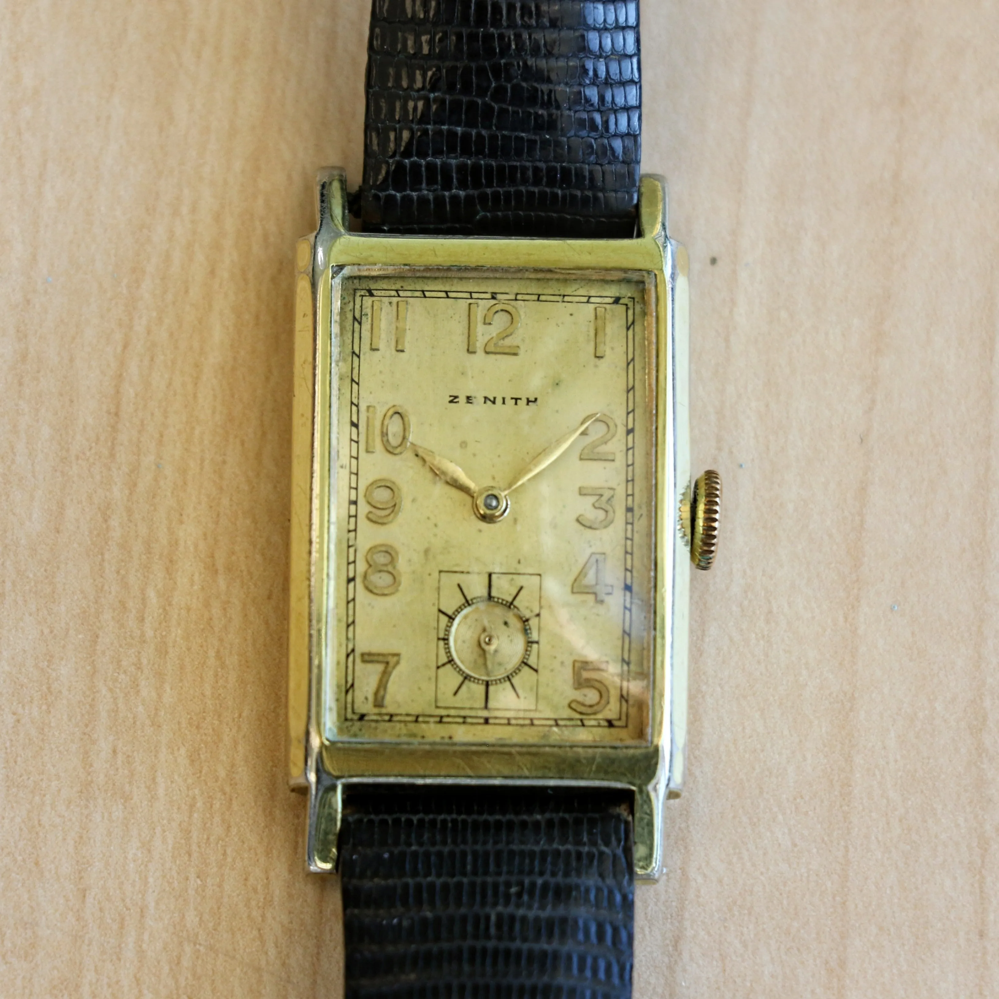 1940 ZENITH Tank Case Watch Cal. 8 3/4F 15 Jewels Mechanical Wristwatch