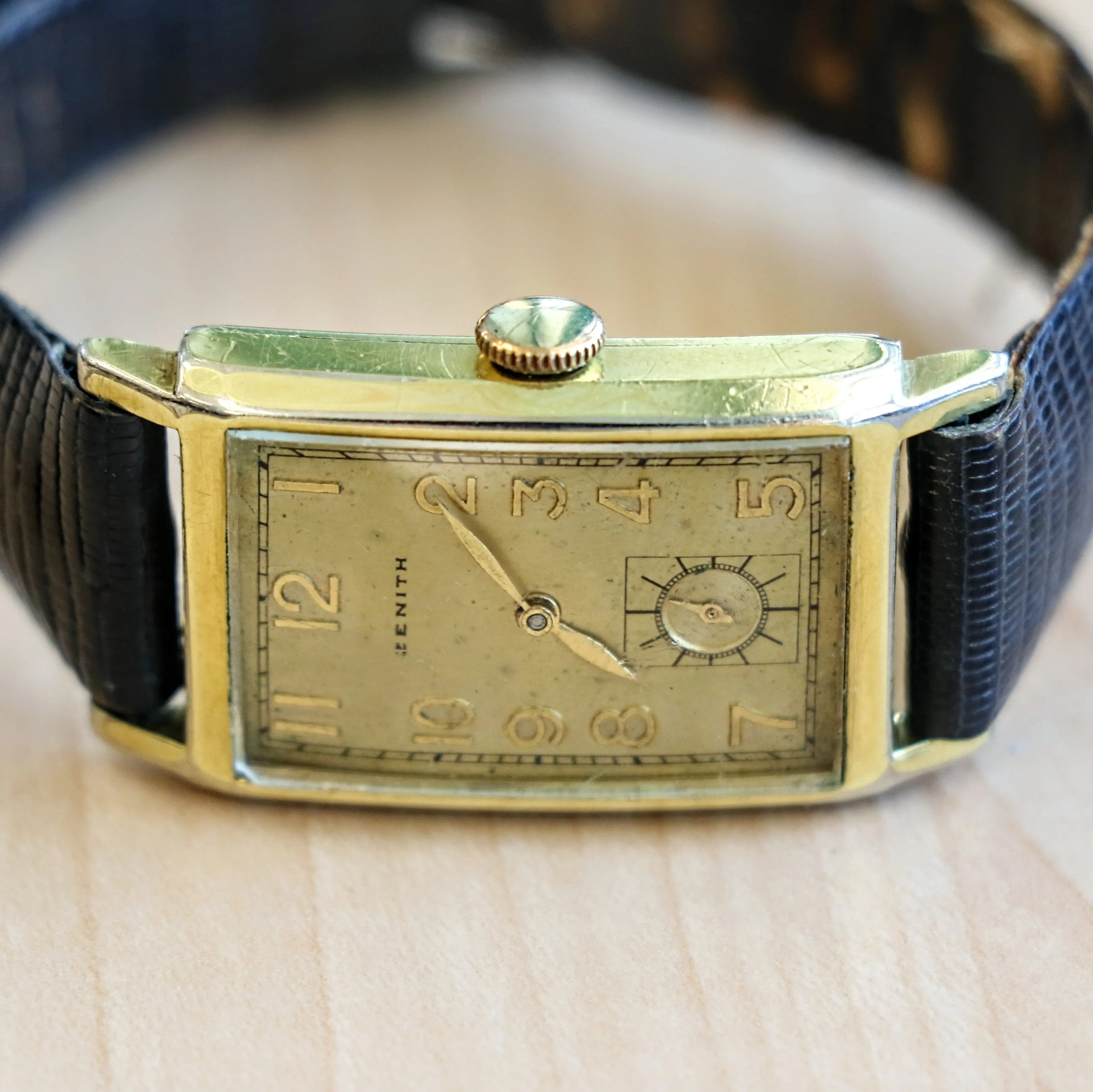 1940 ZENITH Tank Case Watch Cal. 8 3/4F 15 Jewels Mechanical Wristwatch