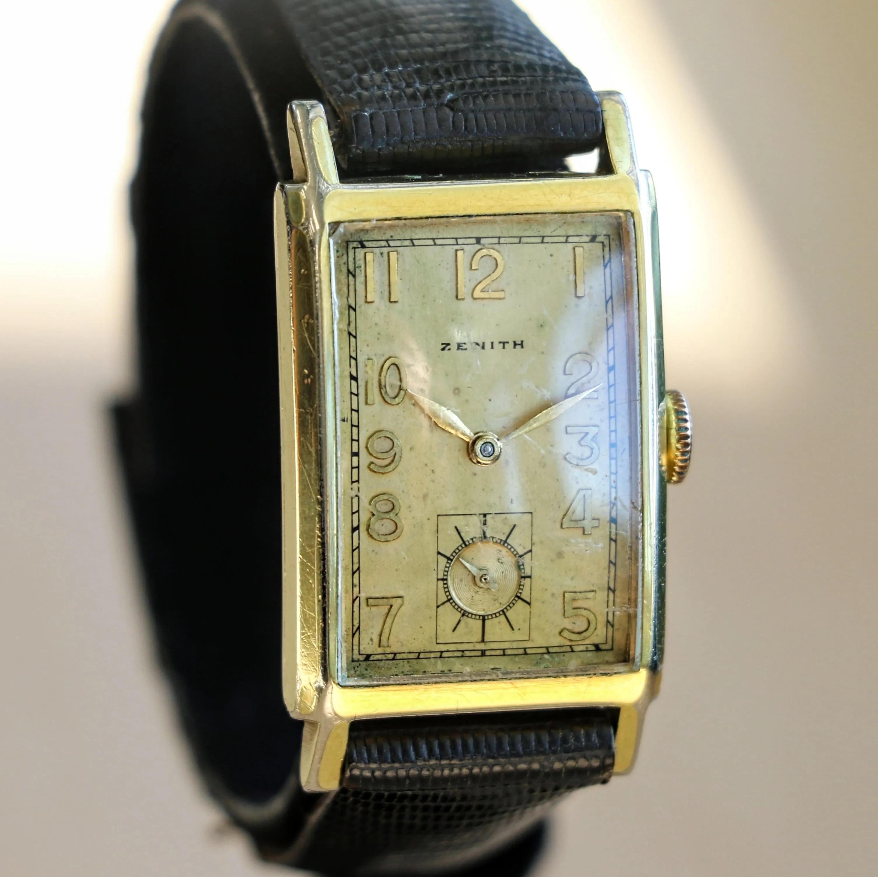1940 ZENITH Tank Case Watch Cal. 8 3/4F 15 Jewels Mechanical Wristwatch