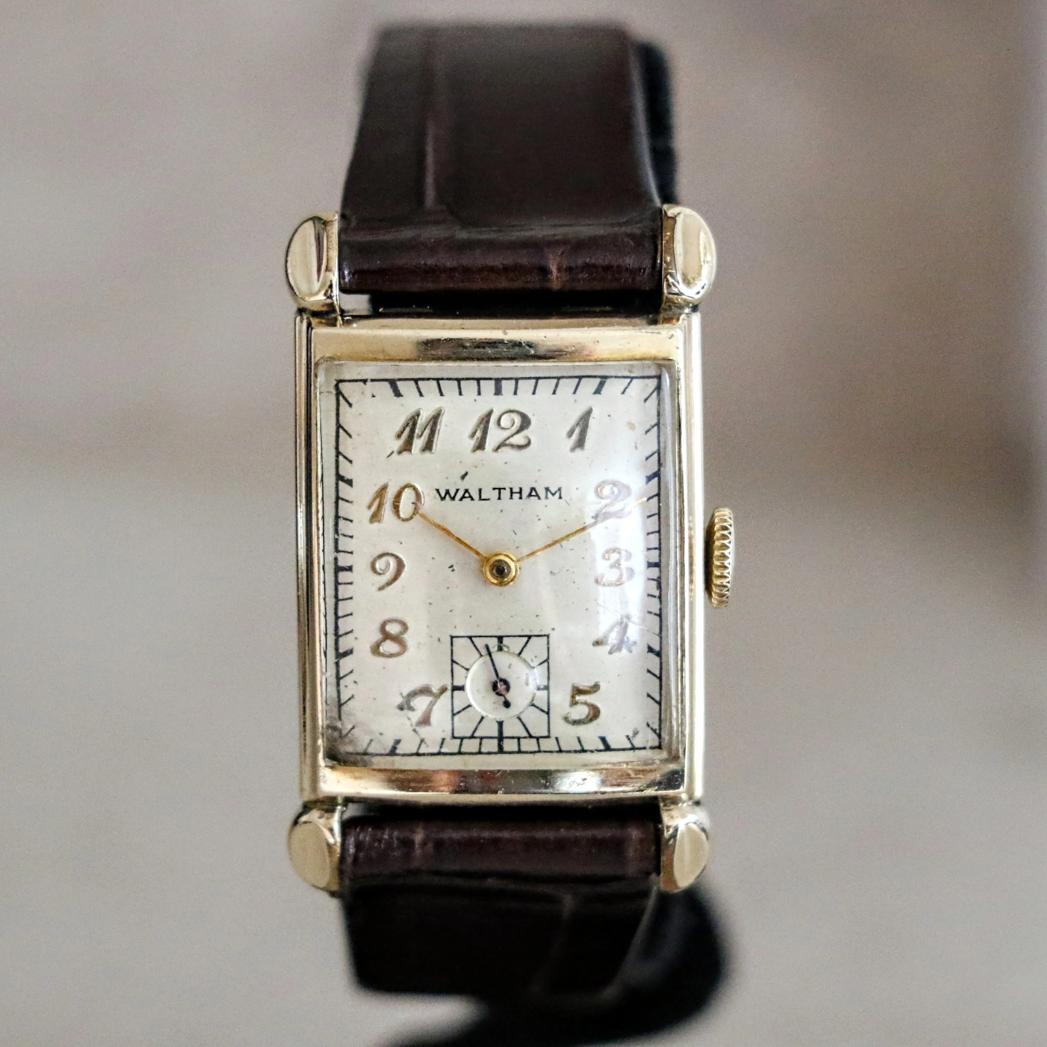 1940s WALTHAM Wristwatch 17 Jewels Cal. 750-B 4 ADJ'S Vintage U.S.A. Watch