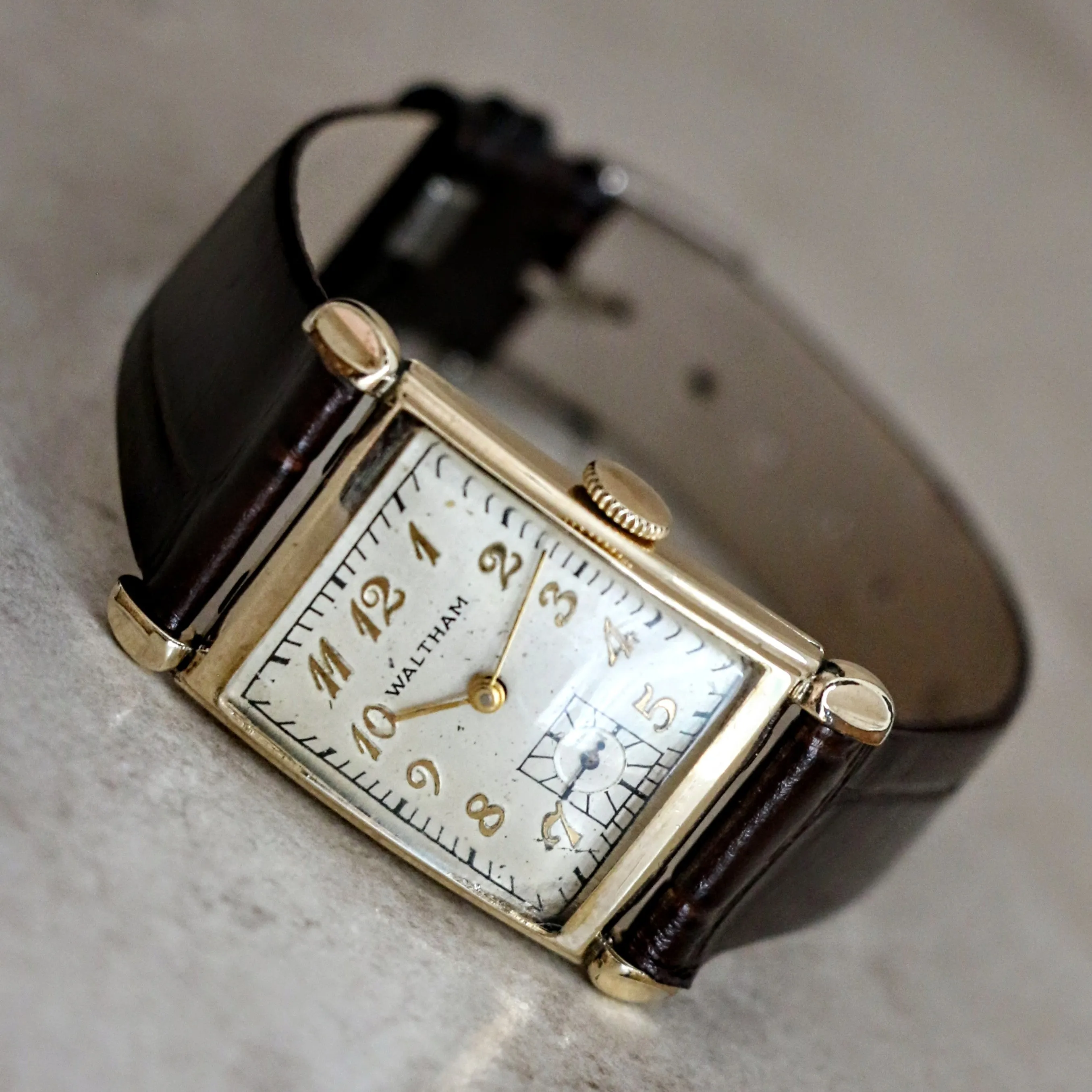 1940s WALTHAM Wristwatch 17 Jewels Cal. 750-B 4 ADJ'S Vintage U.S.A. Watch