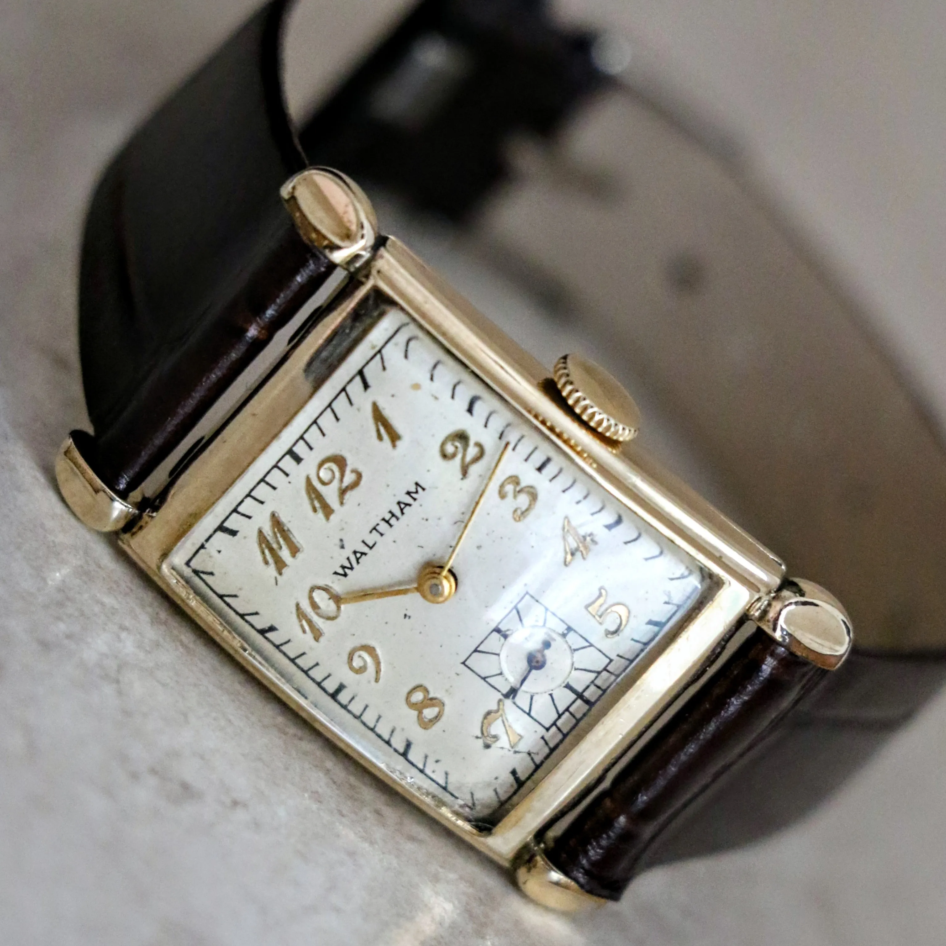 1940s WALTHAM Wristwatch 17 Jewels Cal. 750-B 4 ADJ'S Vintage U.S.A. Watch