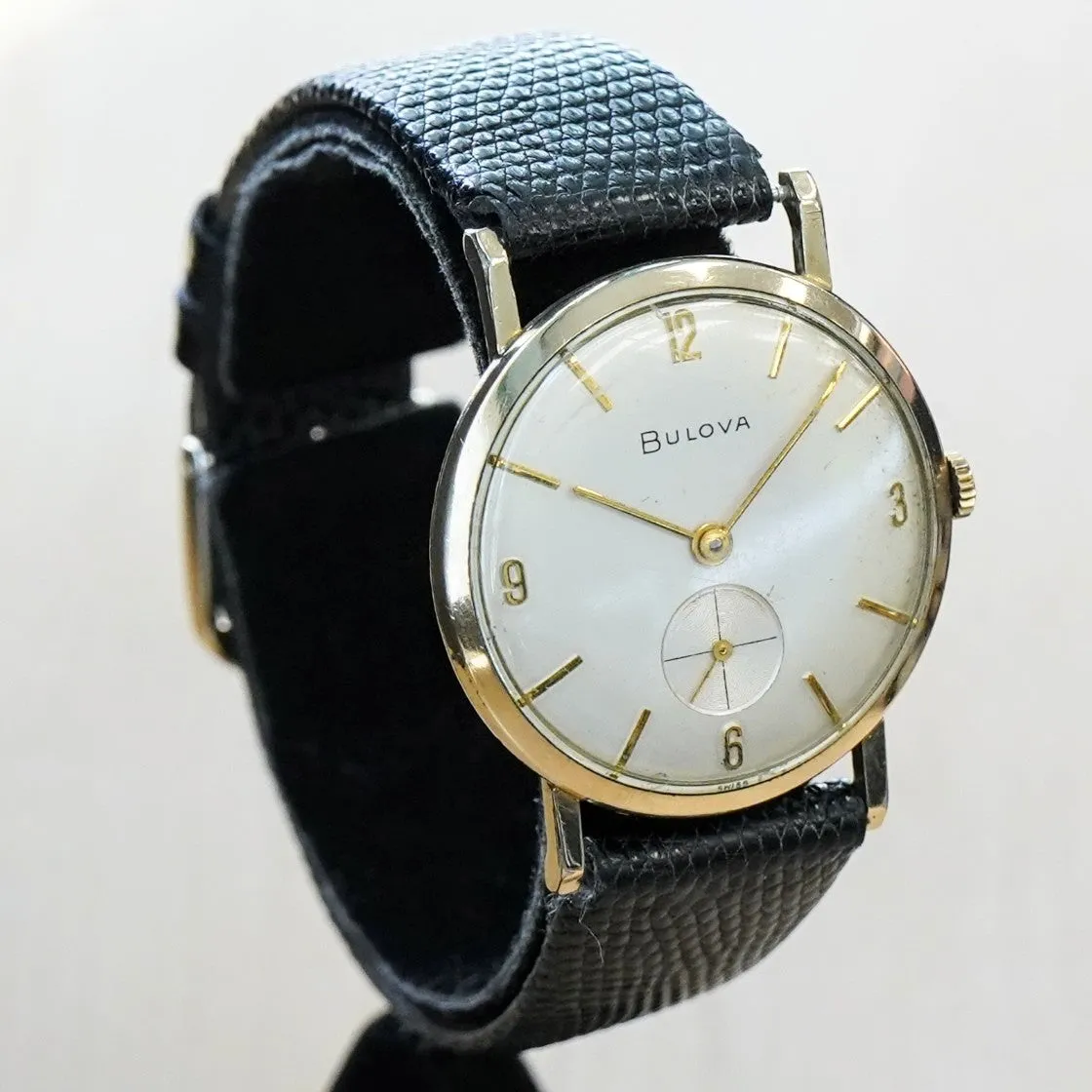 1961 BULOVA Swiss Mechanical Dress Watch – 32mm Super-Thin Round Case Wristwatch