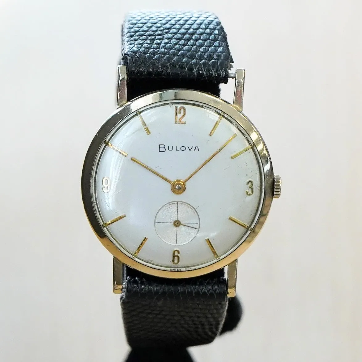 1961 BULOVA Swiss Mechanical Dress Watch – 32mm Super-Thin Round Case Wristwatch