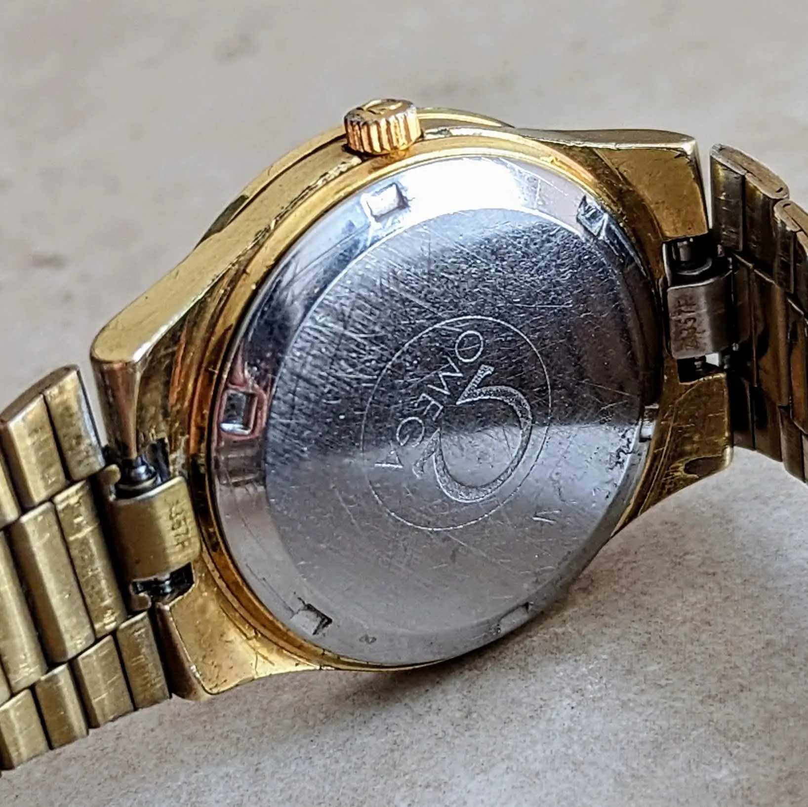 1974 OMEGA Geneve Automatic Watch Cal. 1012 Date Indicator 36mm Vtg Wristwatch