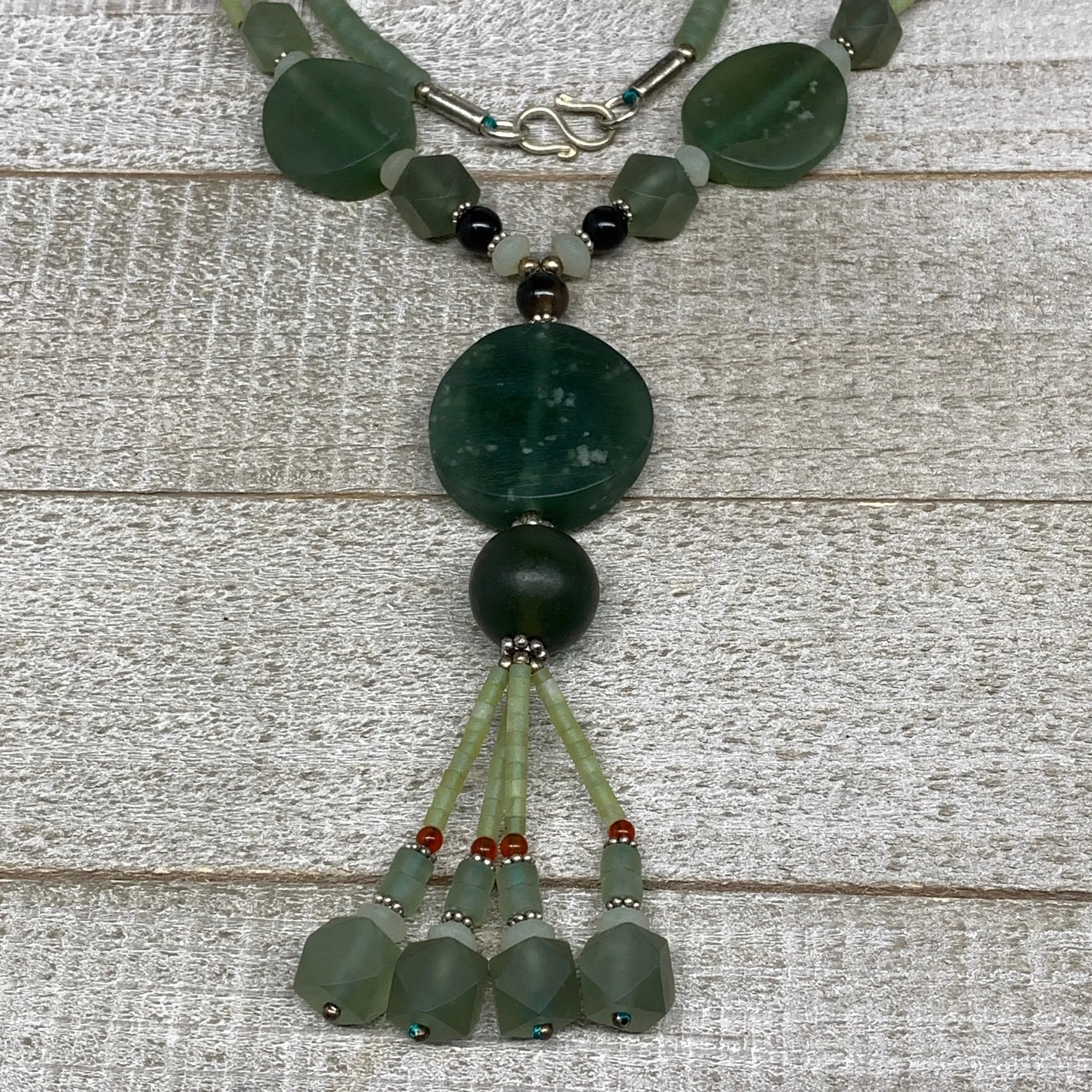 60.8g, 1mm-28mm, 21" Natural Untreated Green Serpentine Beaded Necklace, P236