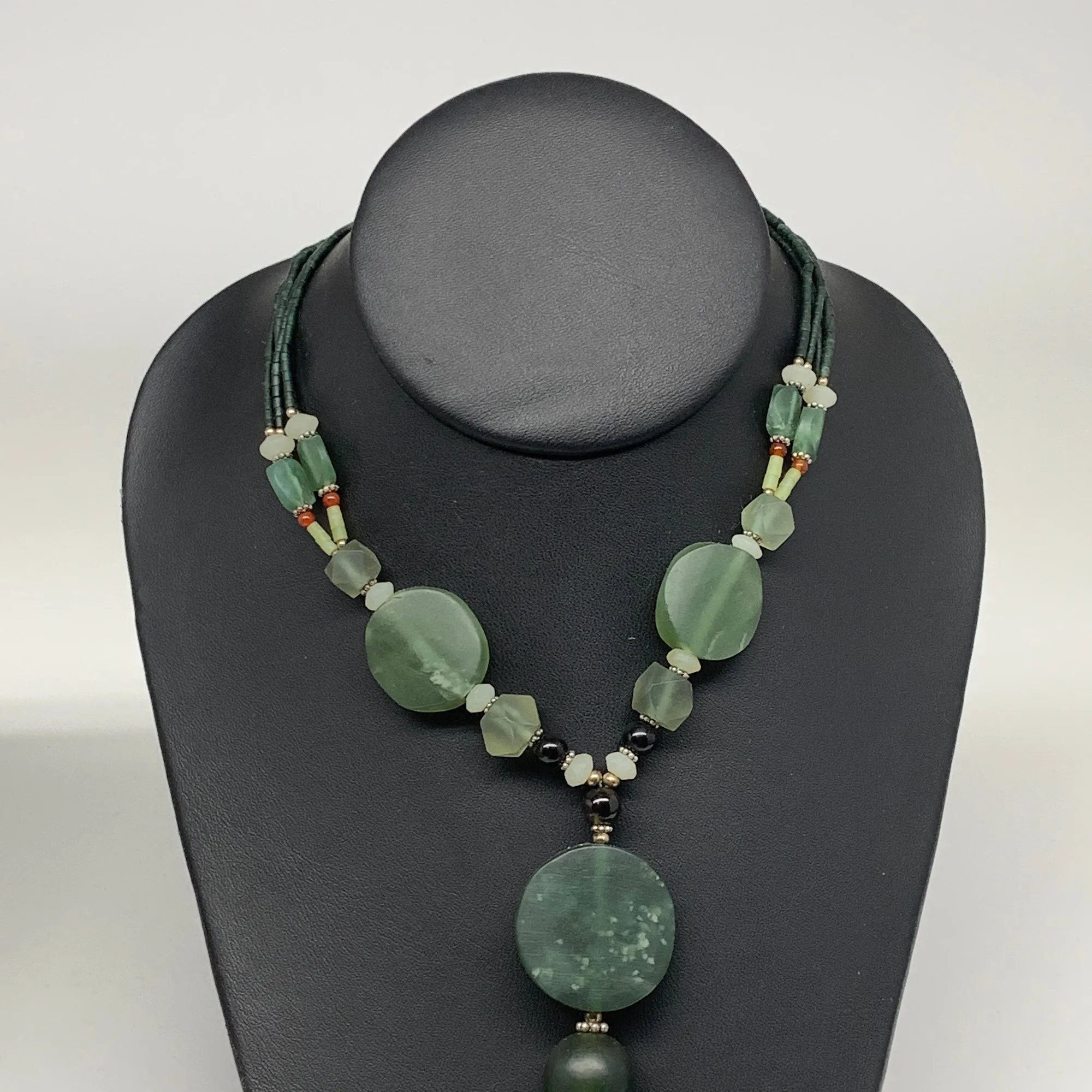 60.8g, 1mm-28mm, 21" Natural Untreated Green Serpentine Beaded Necklace, P236