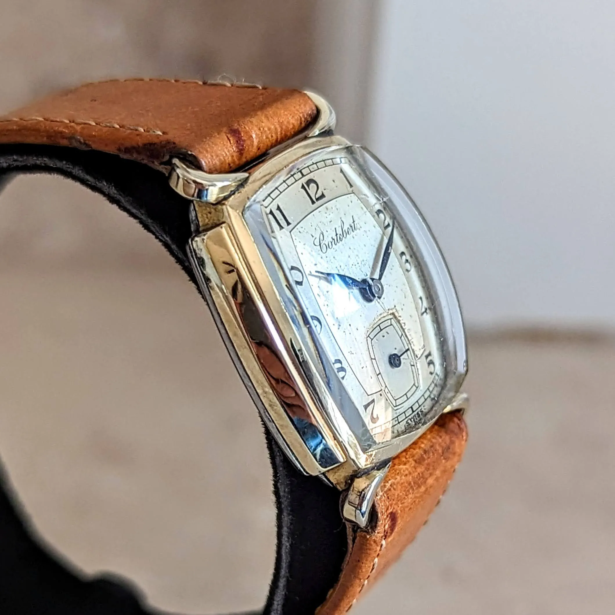 CORTEBERT Wristwatch 17 Jewels Cal. 665 Swiss Made Mechanical Watch