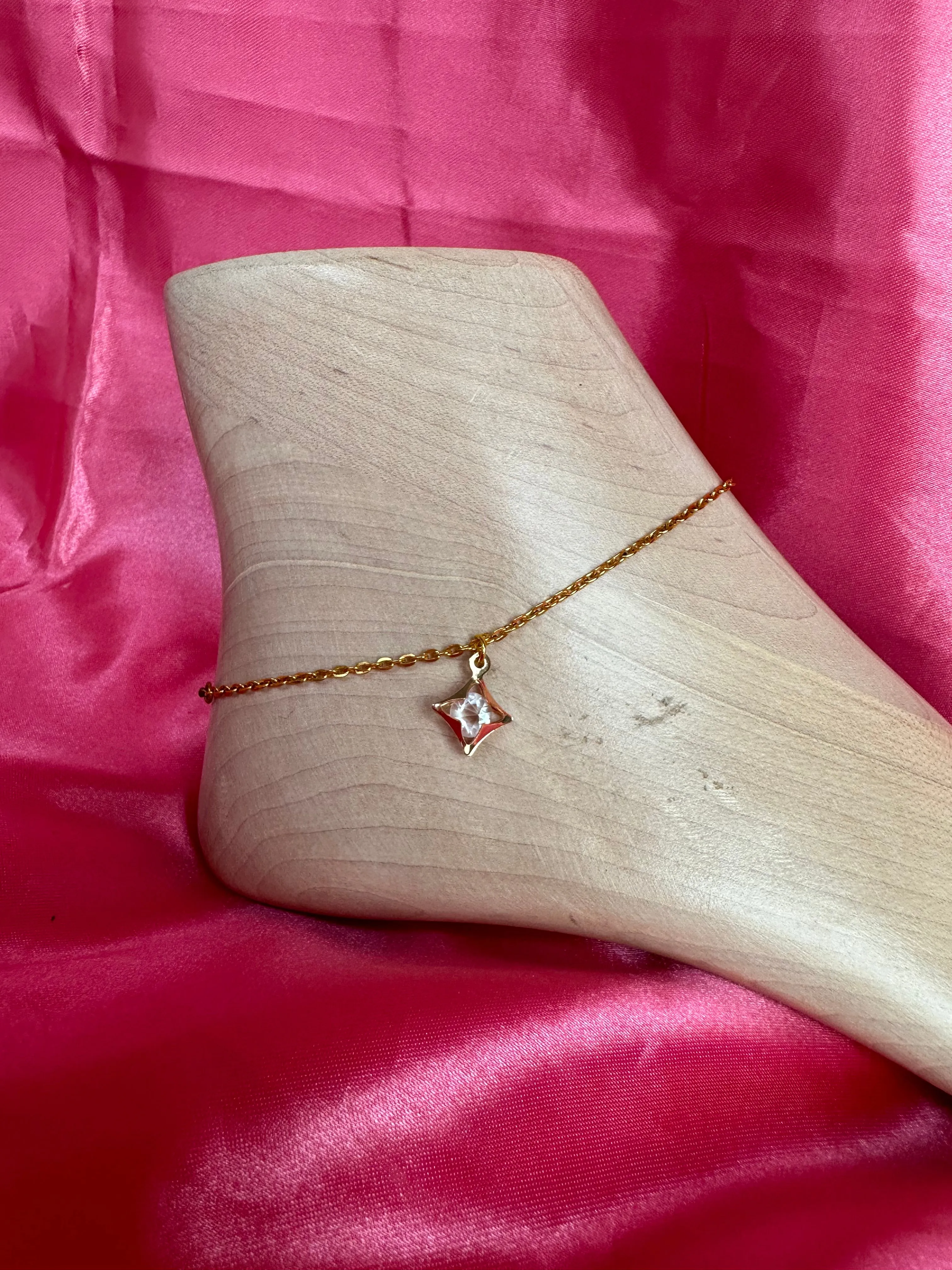 Crystal shape anklet