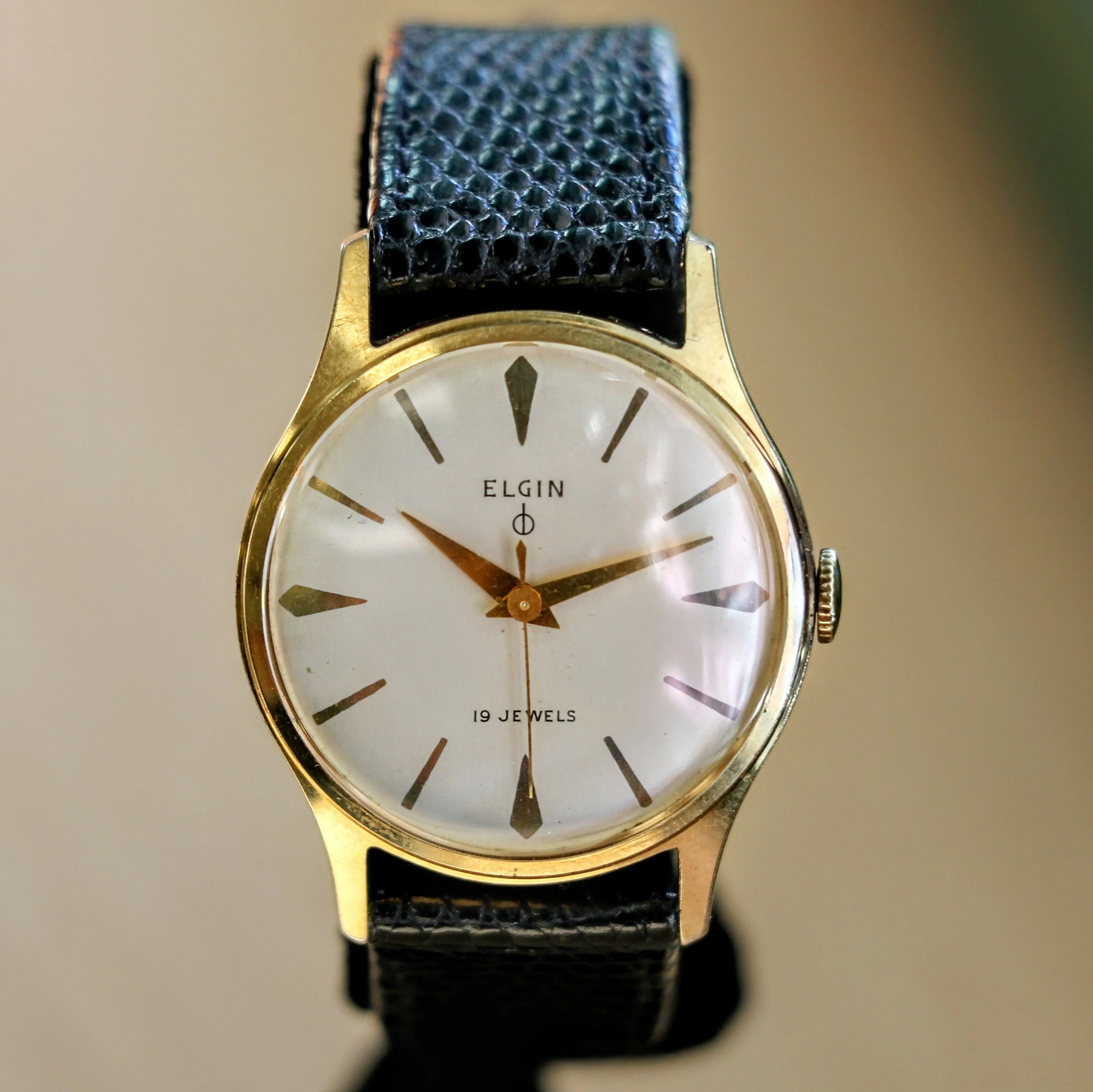 ELGIN DuraPower Wristwatch 19 Jewels Ref. 4254 Grade 752 Vintage U.S.A Watch