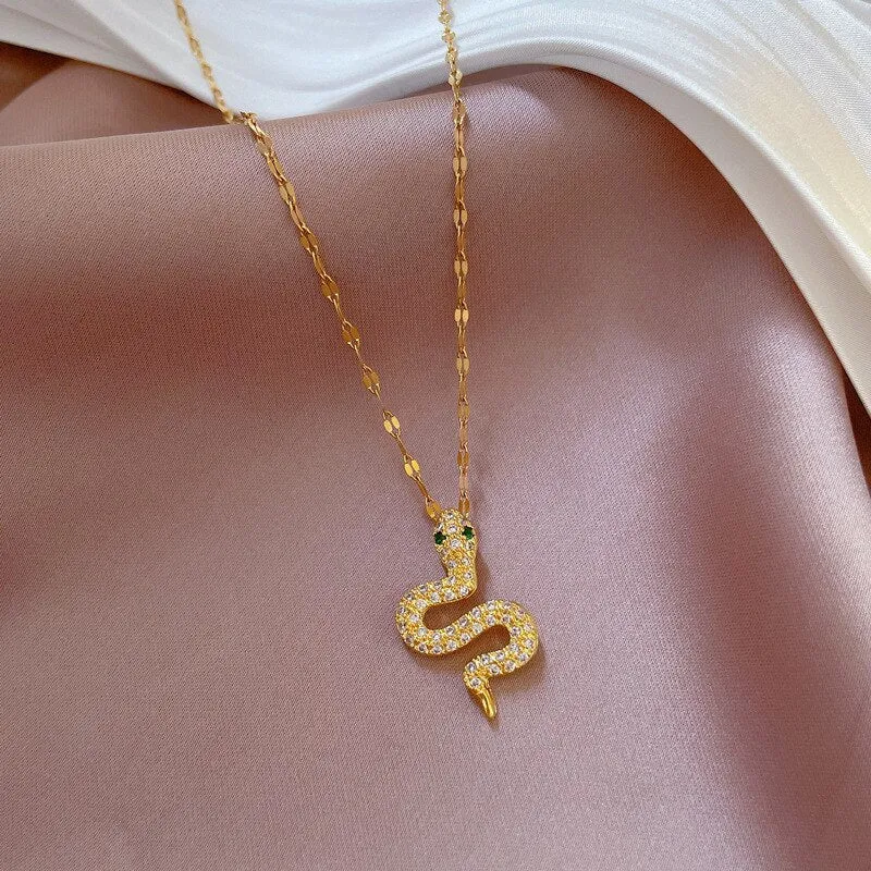 Fashion Cute Snake Full Crystal  Pendant Necklace For Women
