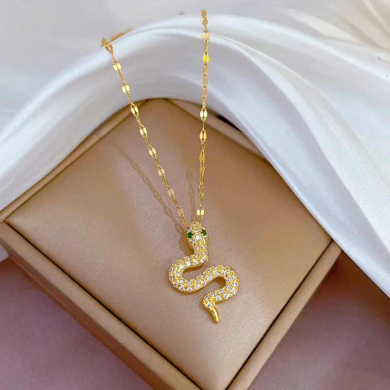 Fashion Cute Snake Full Crystal  Pendant Necklace For Women