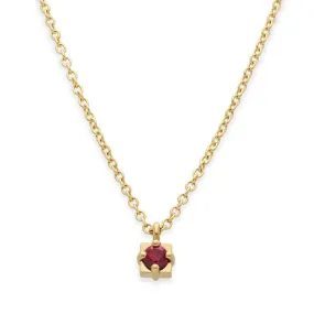 FRAME Little Claw-Set Ruby in Square Pendant Yellow Gold