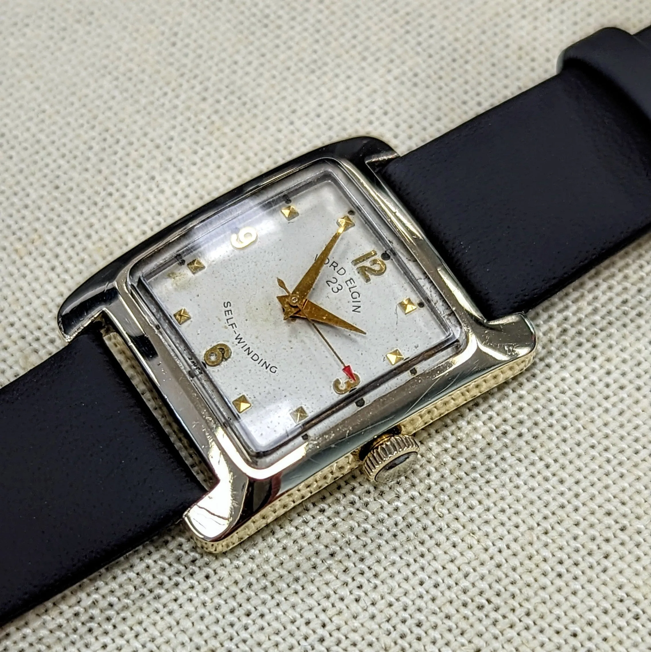 LORD ELGIN Brockton 23 Jewels Selfwinding Watch Tank Case Vintage Automatic Wristwatch