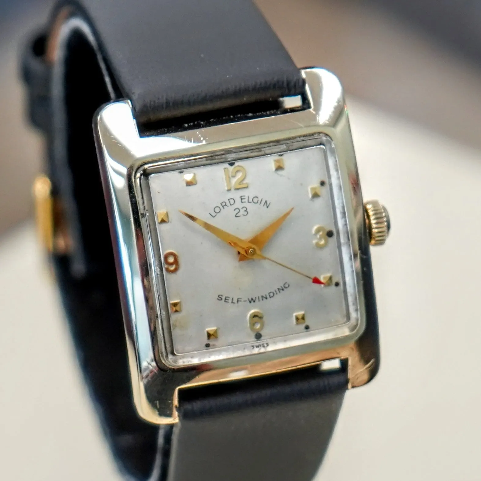 LORD ELGIN Brockton 23 Jewels Selfwinding Watch Tank Case Vintage Automatic Wristwatch