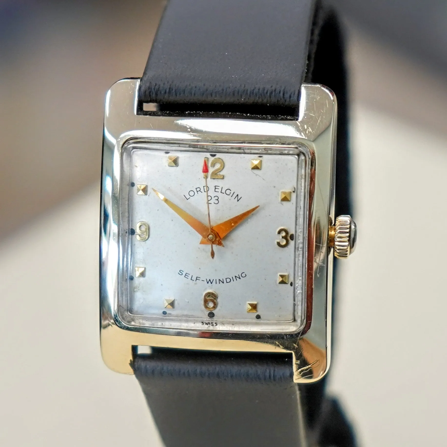 LORD ELGIN Brockton 23 Jewels Selfwinding Watch Tank Case Vintage Automatic Wristwatch