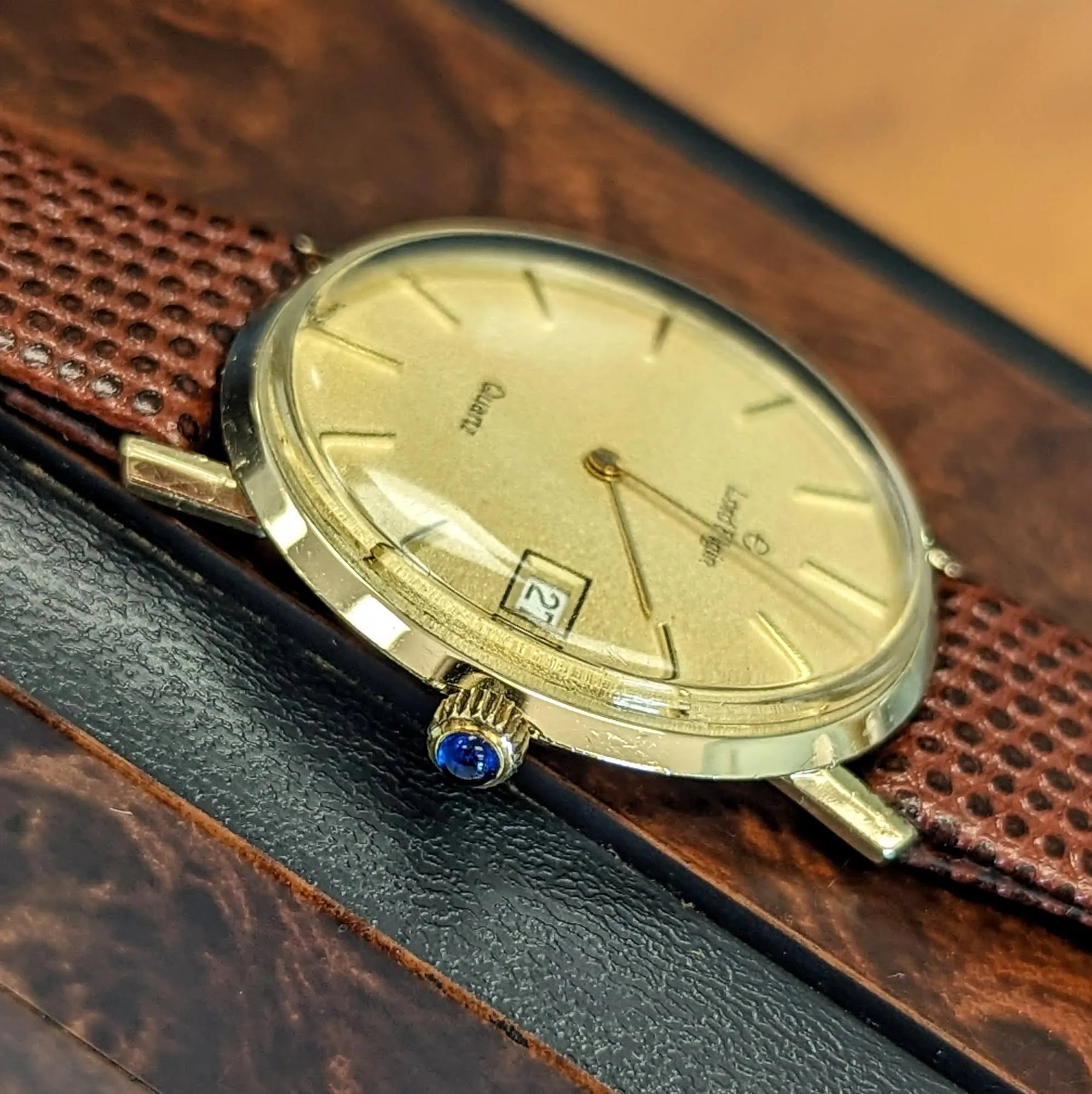 LORD ELGIN Quartz Wristwatch 14K Yellow GOLD Swiss Made Watch - In box!
