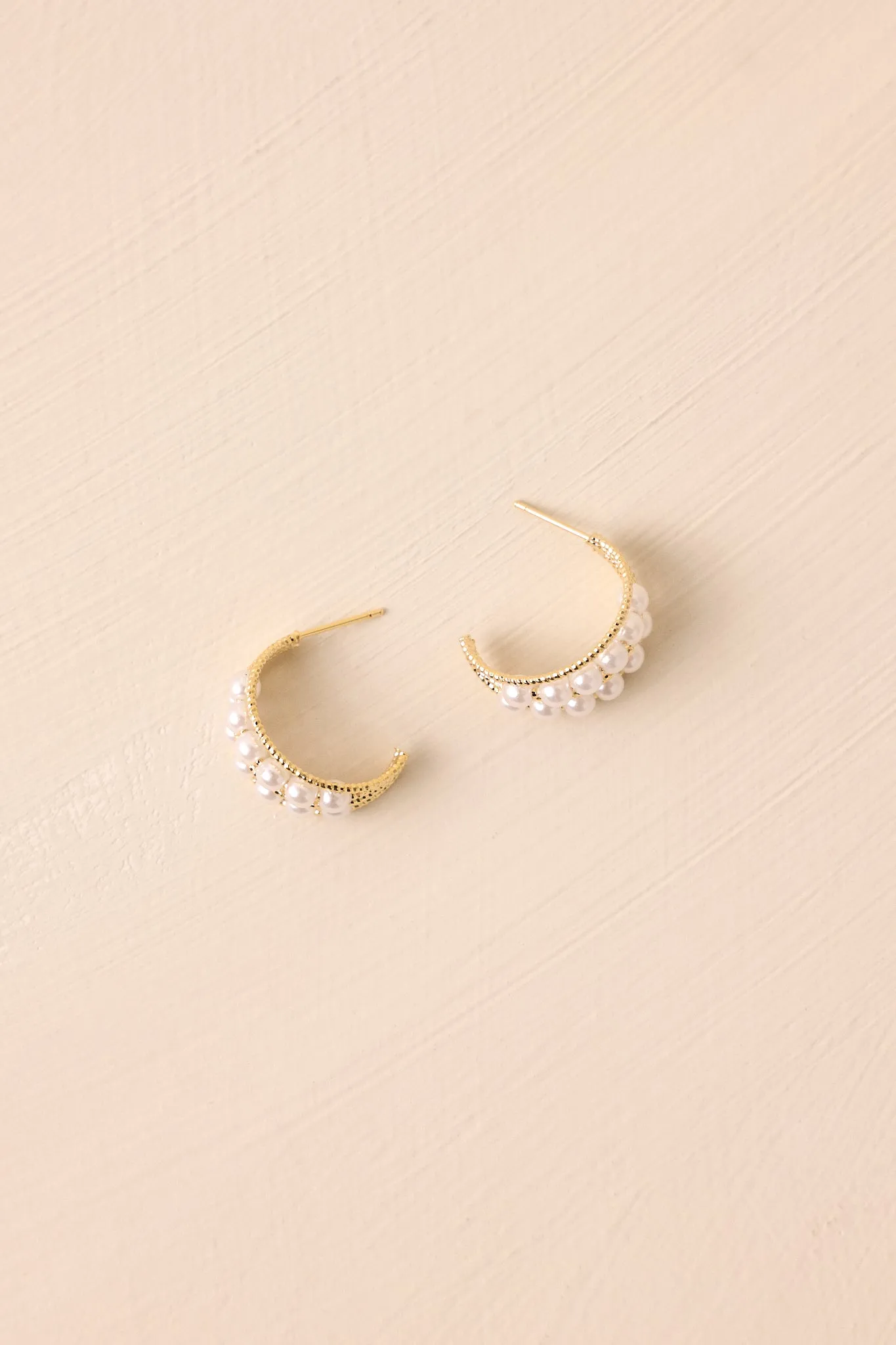 Midnight Echo Gold and Ivory Pearl Hoop Earrings