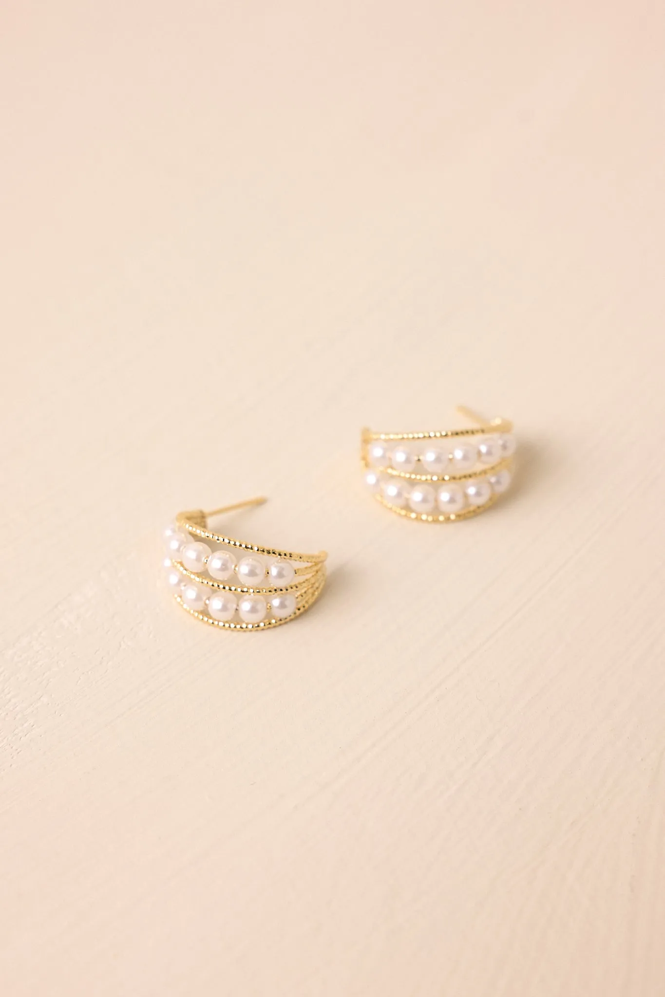 Midnight Echo Gold and Ivory Pearl Hoop Earrings