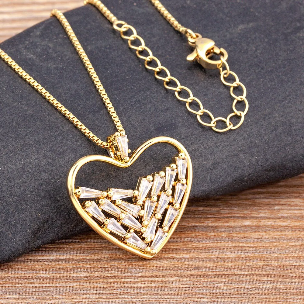 New Design Heart Shape Inlaid Shiny Transparent Crystal Zircon Pendant Gold Plated Necklace