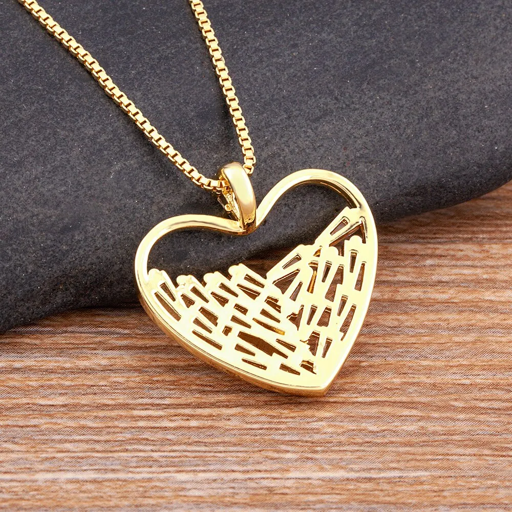 New Design Heart Shape Inlaid Shiny Transparent Crystal Zircon Pendant Gold Plated Necklace