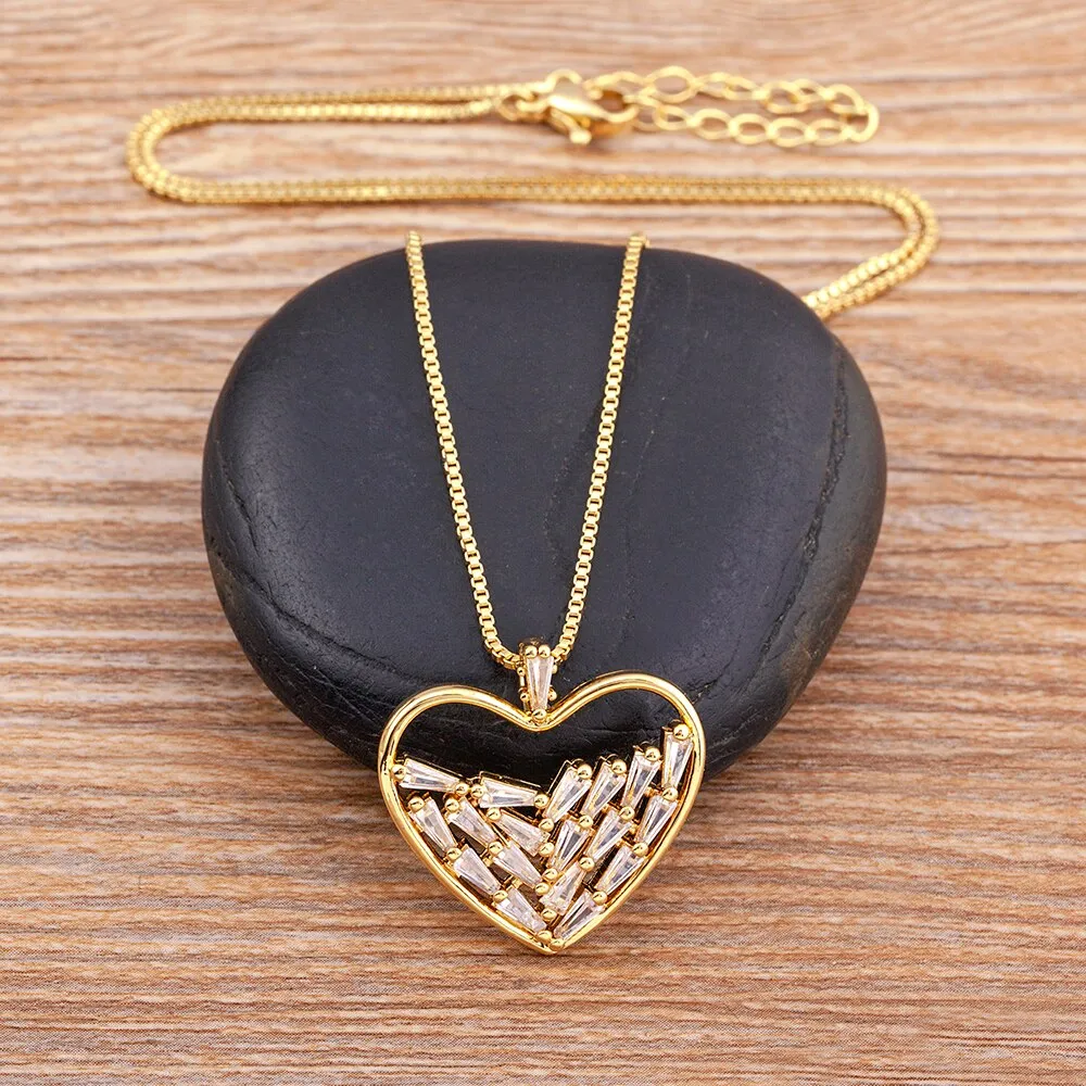 New Design Heart Shape Inlaid Shiny Transparent Crystal Zircon Pendant Gold Plated Necklace