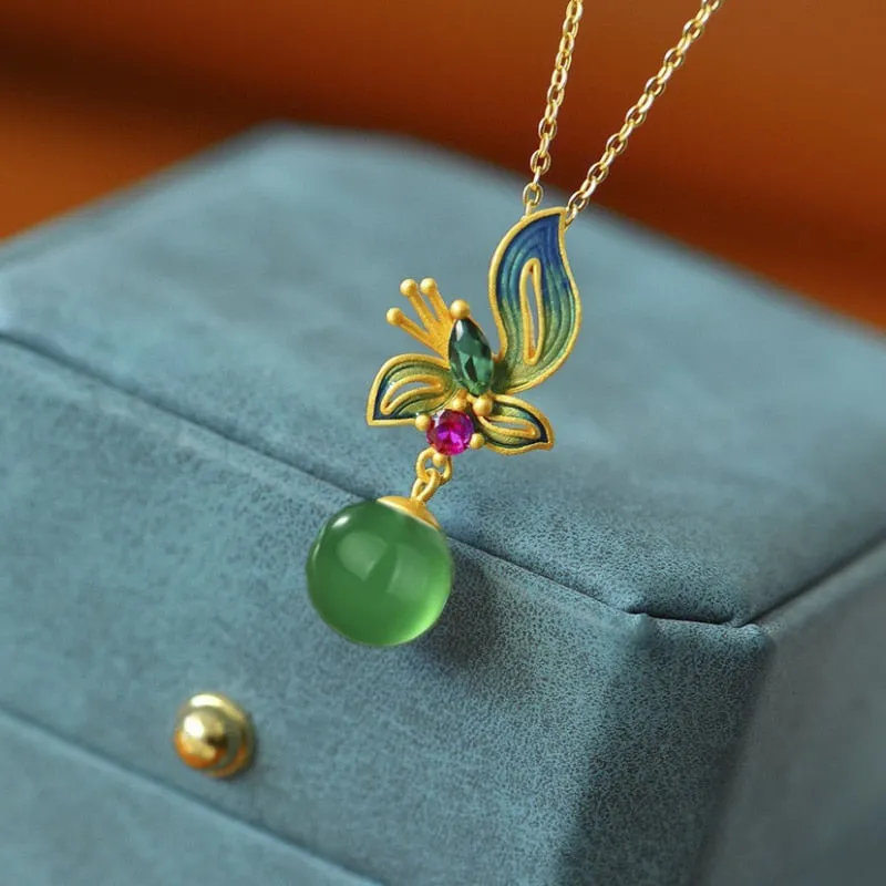 New in green butterfly crystal pendant natural Hotan jasper bead necklace