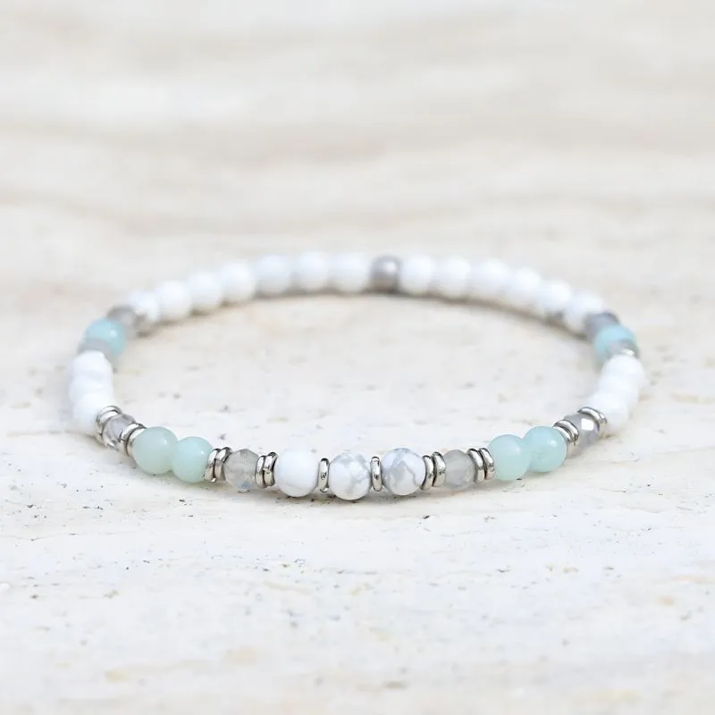"New Beginnings" Howlite Amazonite and Labradorite Delicate Bracelet