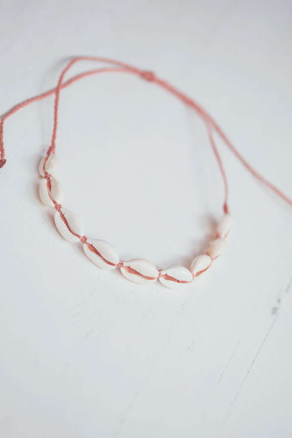SHELLS MACRAME NECKLACE