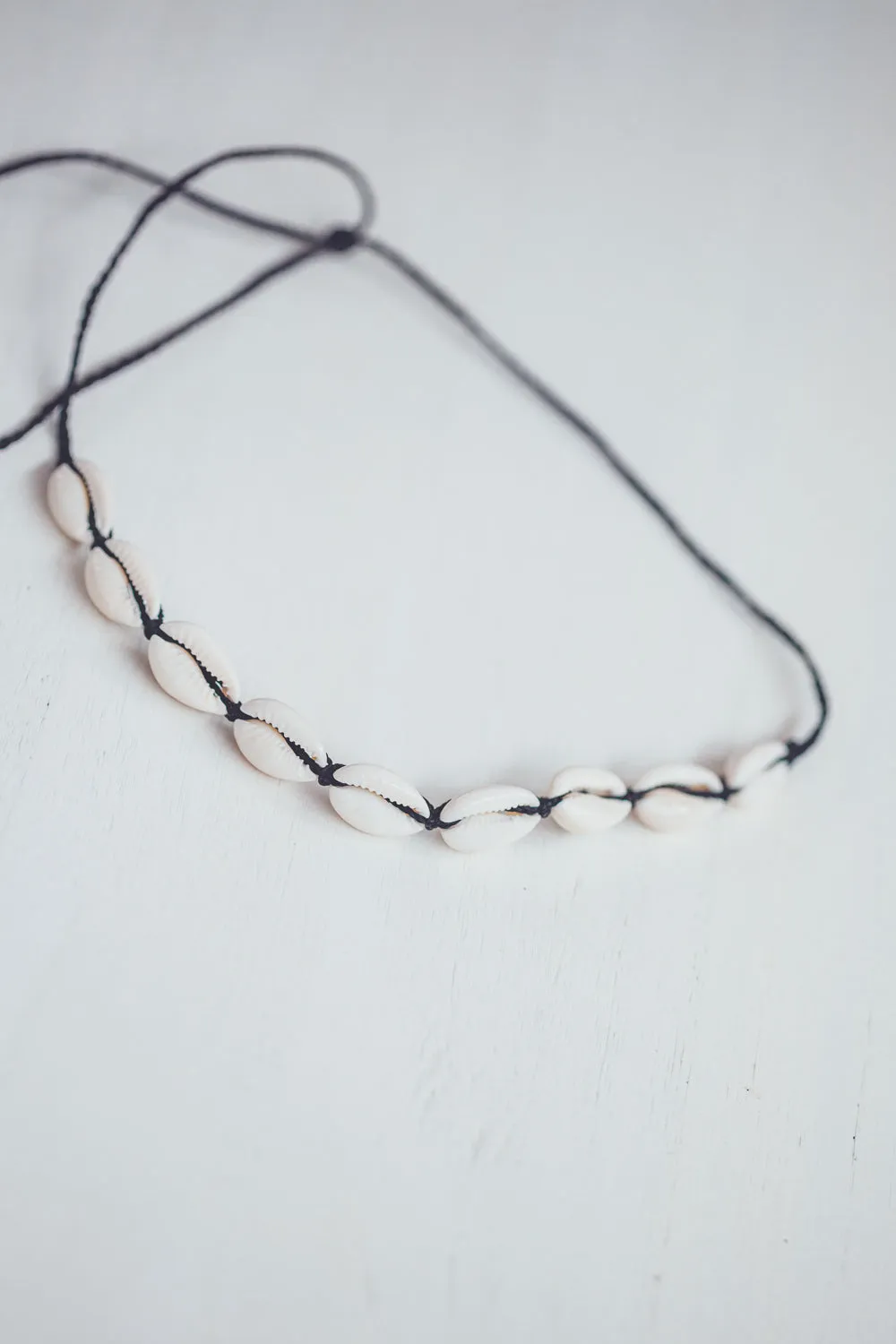 SHELLS MACRAME NECKLACE