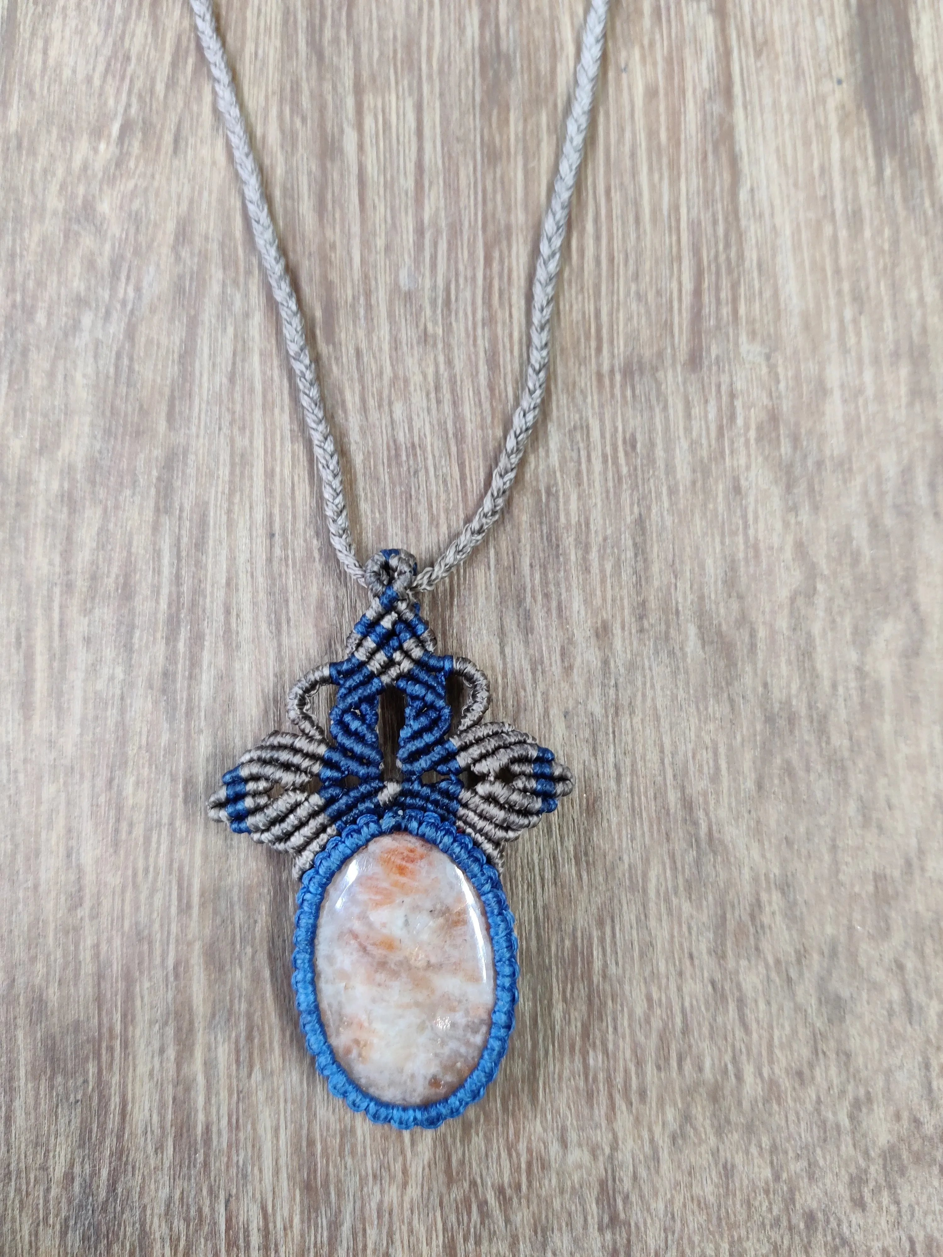 Unisex Natural Sunstone Handmade Macrame Necklace